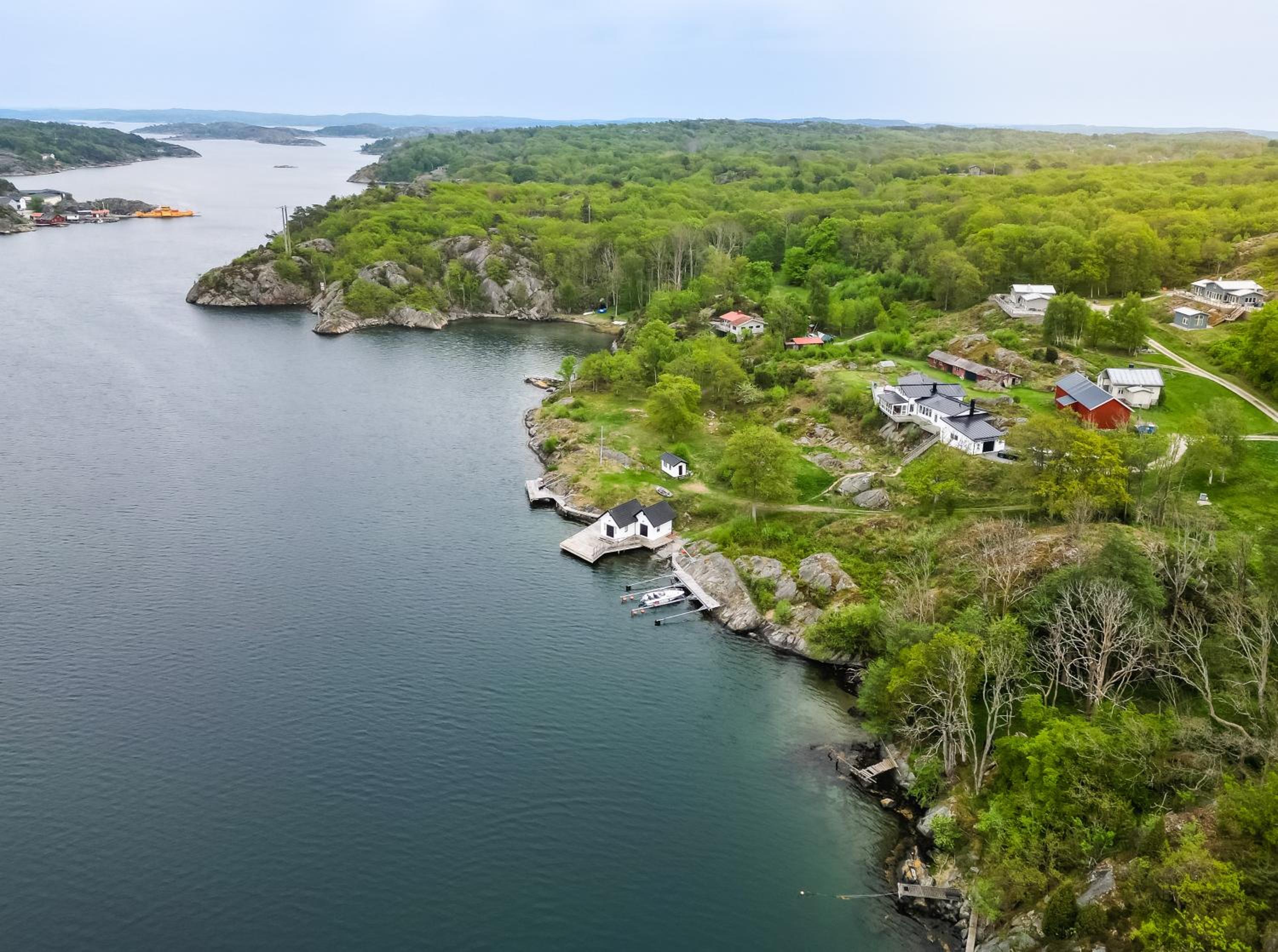 Exclusive house with private boathouse view 3