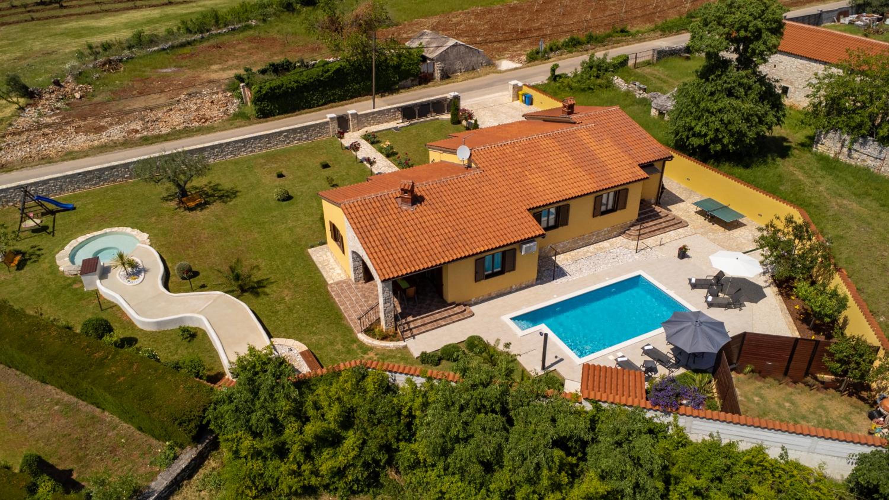 Villa Karin - Mediterranean Charm with Private Pool and Lush Waterfall Gardens view 3