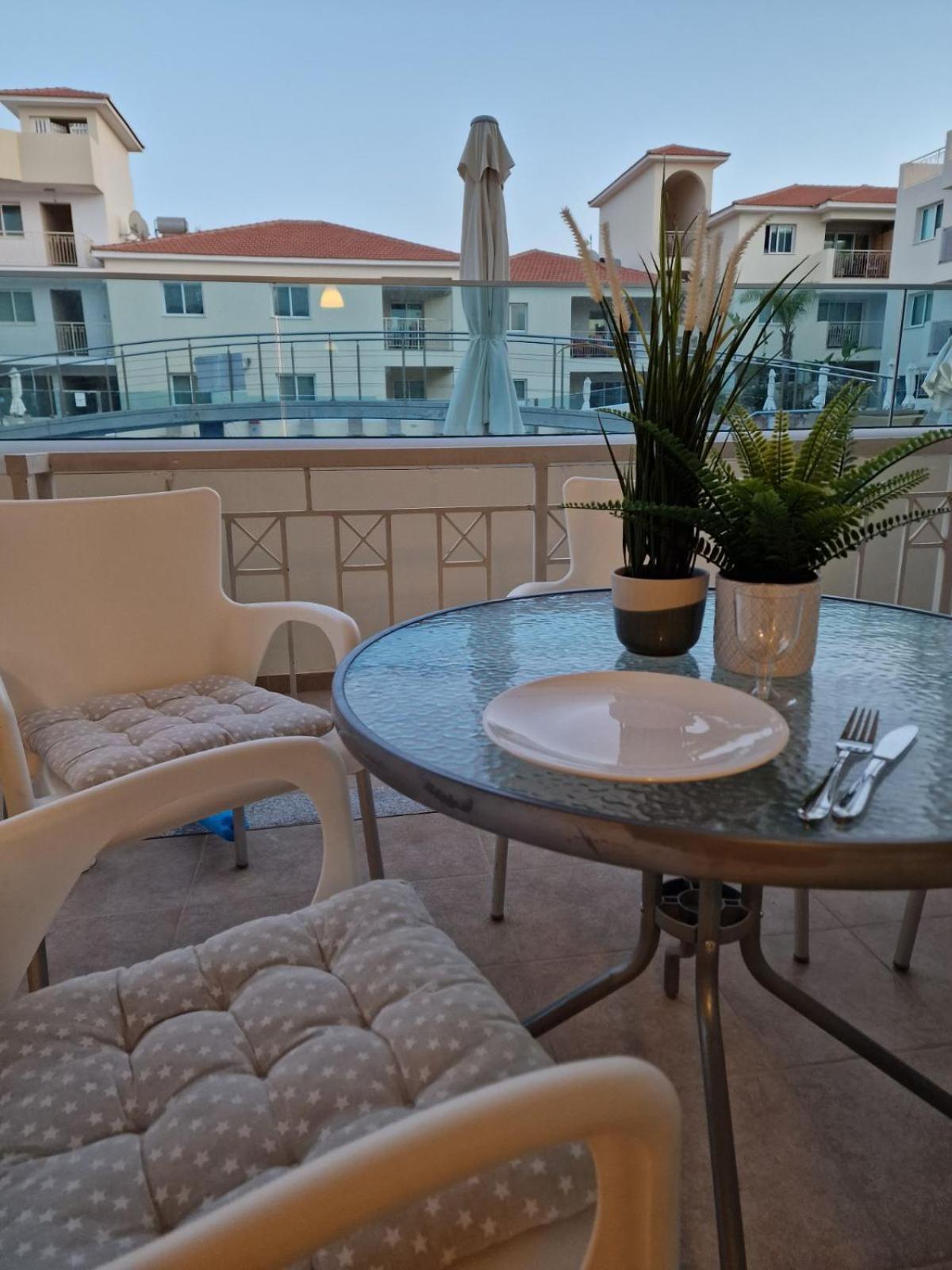 Cozy ground floor appartment with communal pool