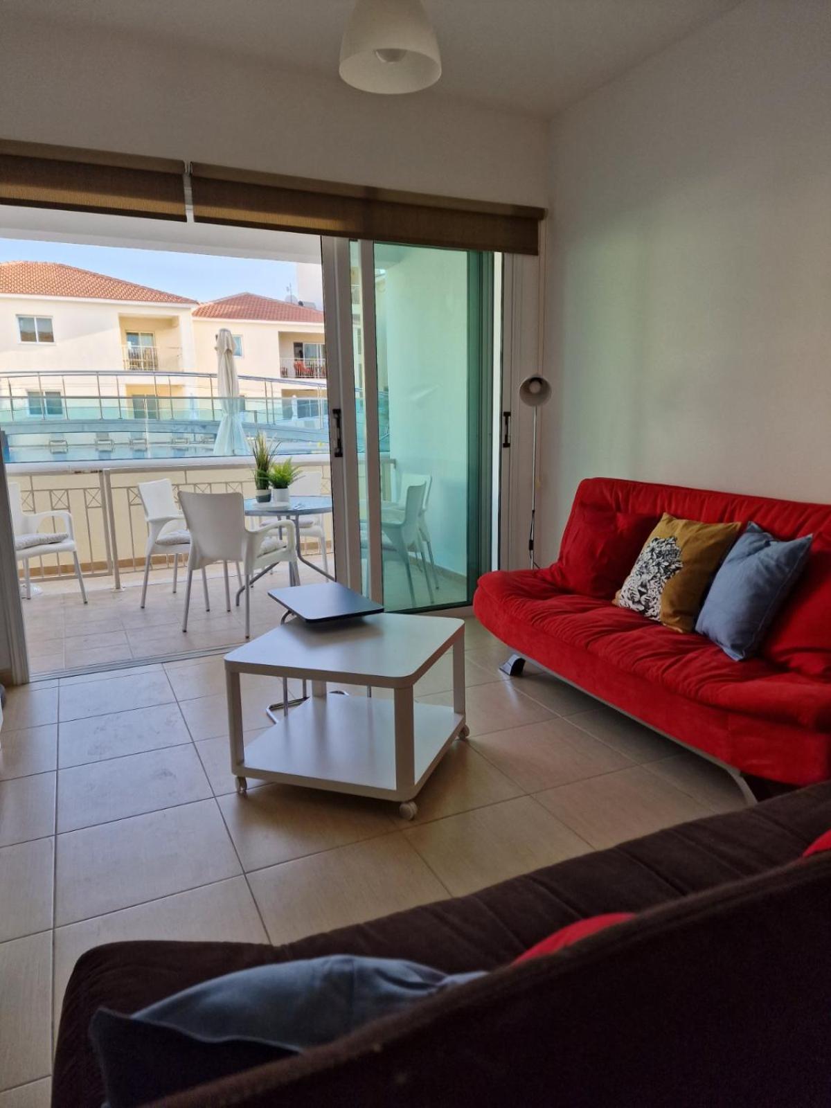 Cozy ground floor appartment with communal pool