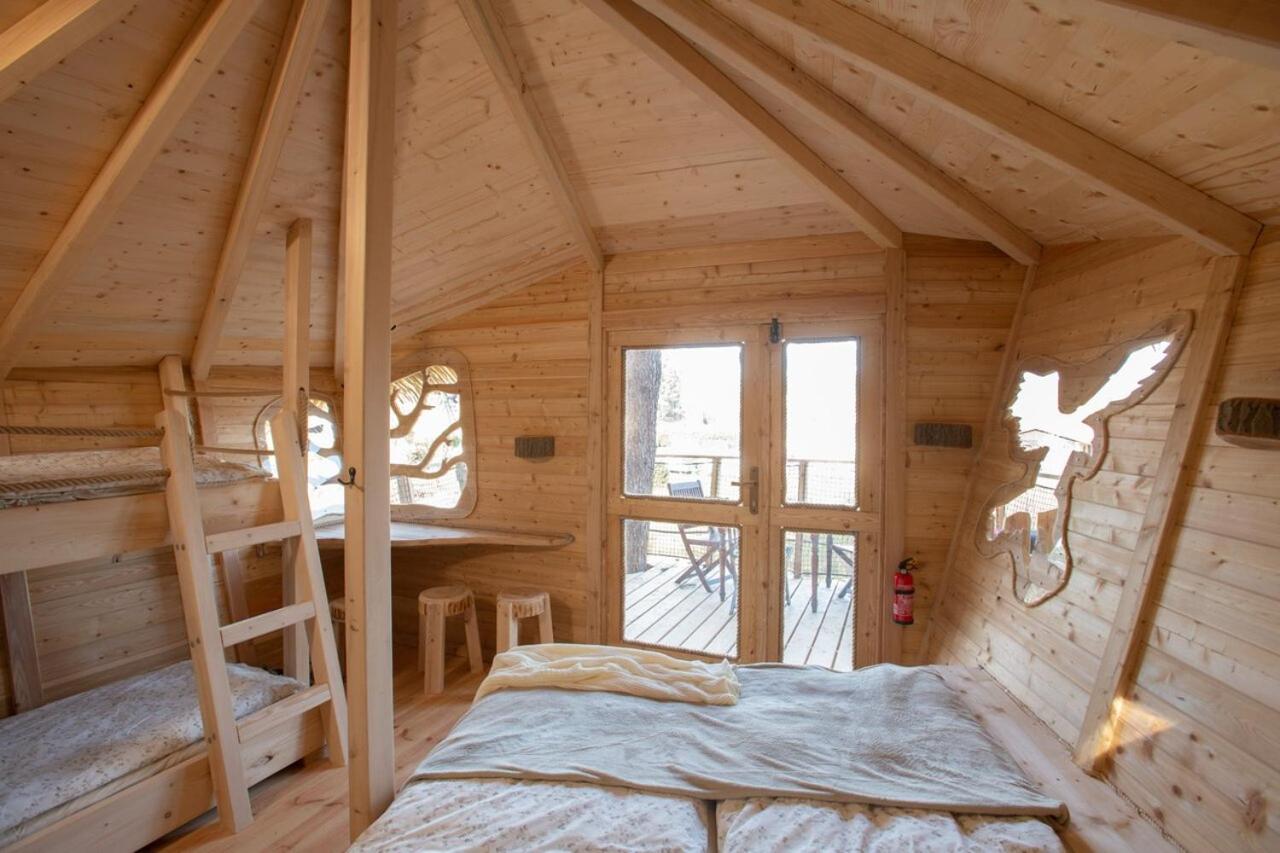 Treehouse U rybníka