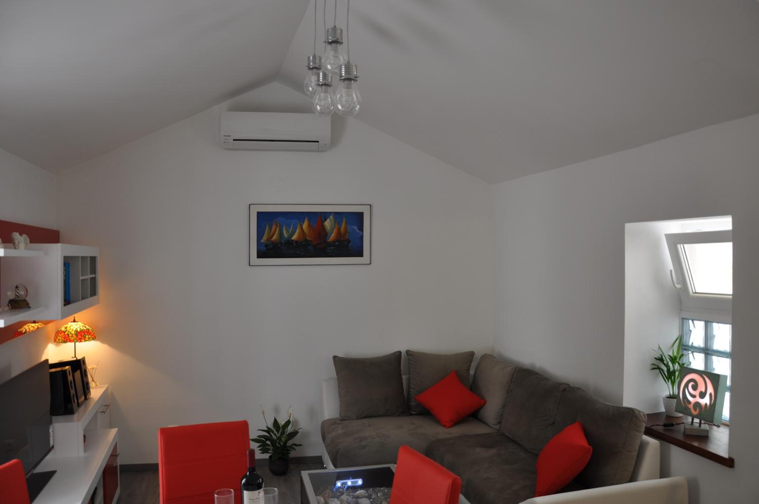 Apartment Sweet Home