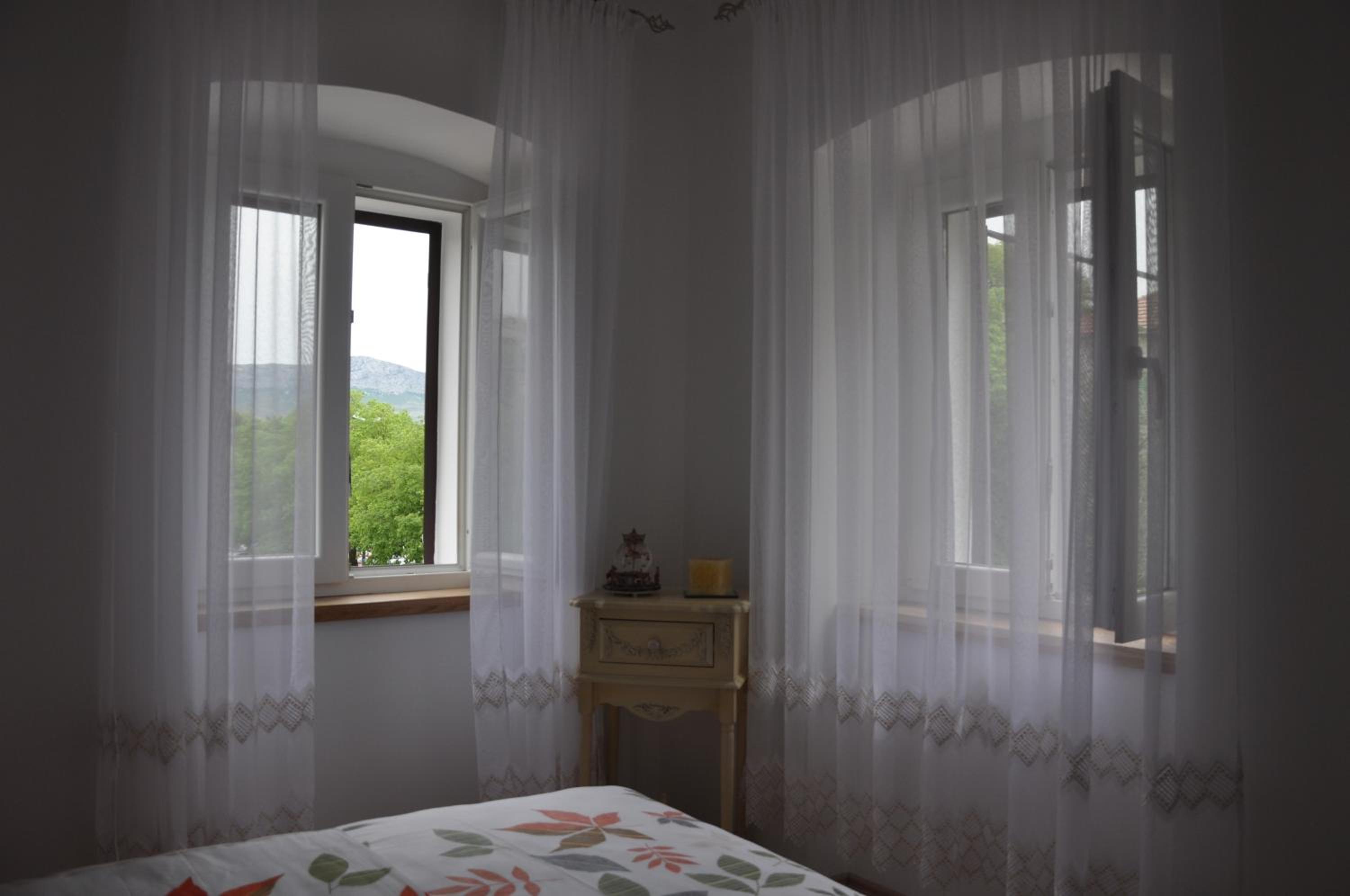 Apartment Sweet Home