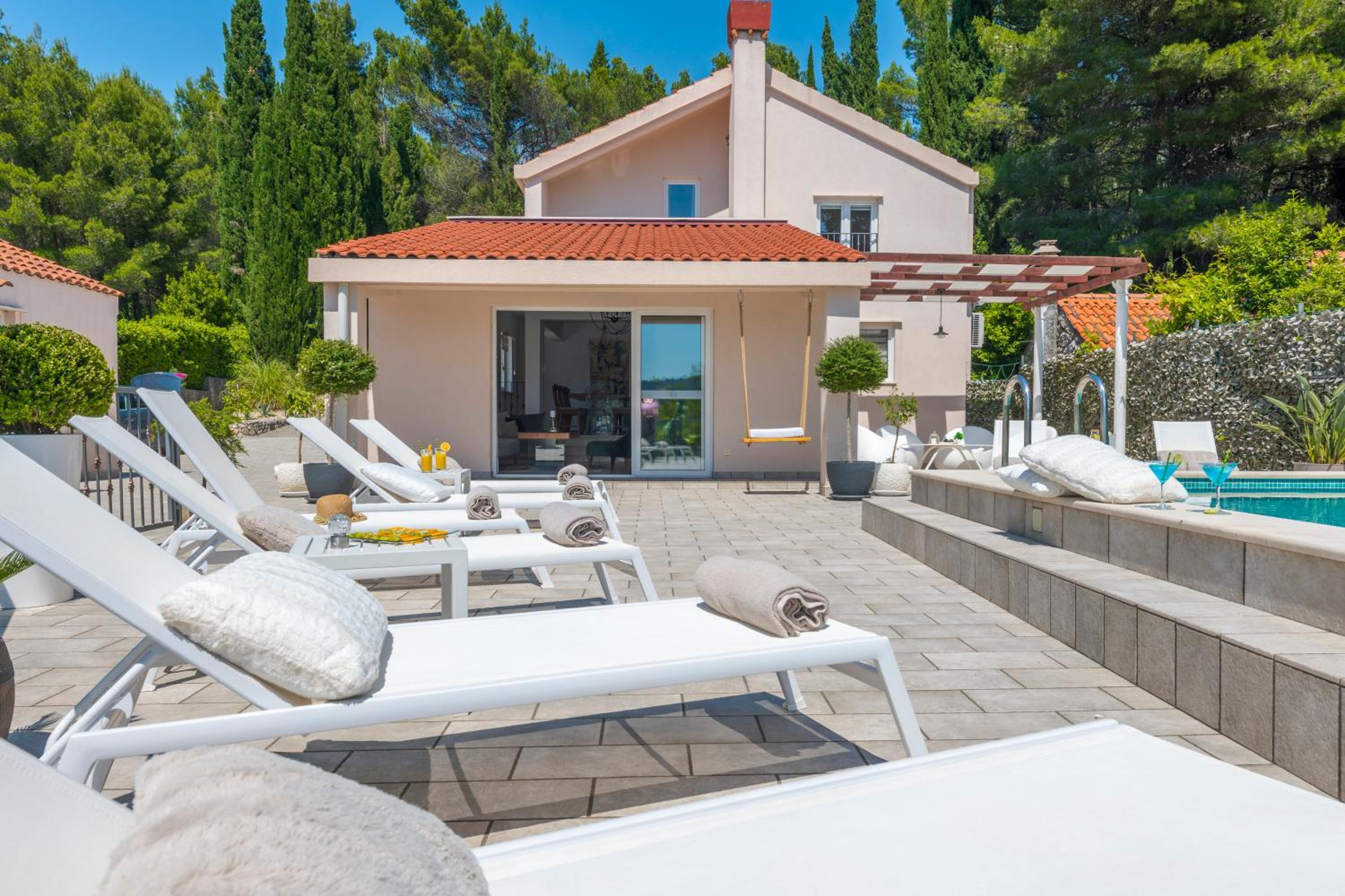 Luxury Vila Divina-Exceptional privacy view 5