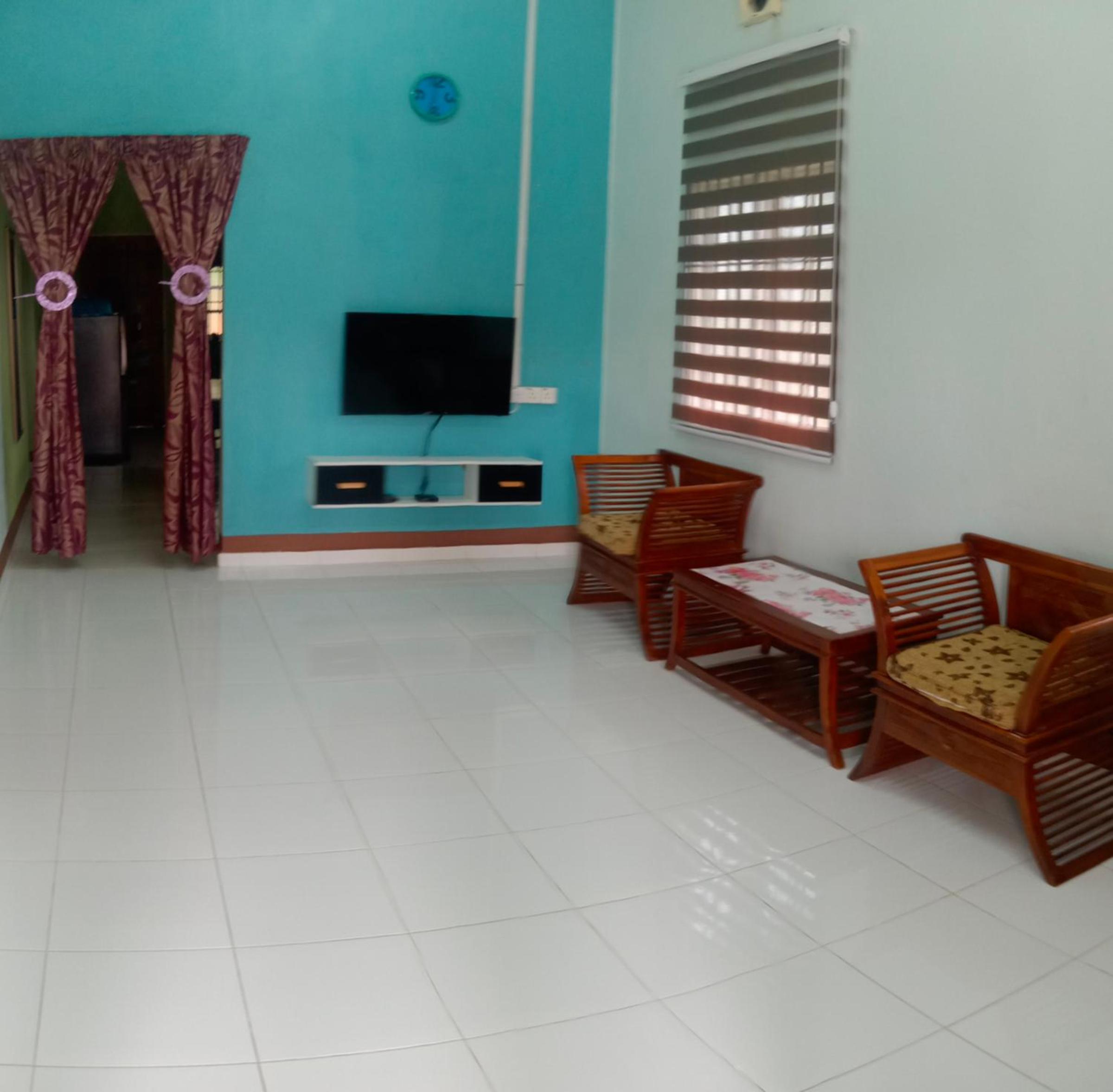 Homestay Adilah A photo 5