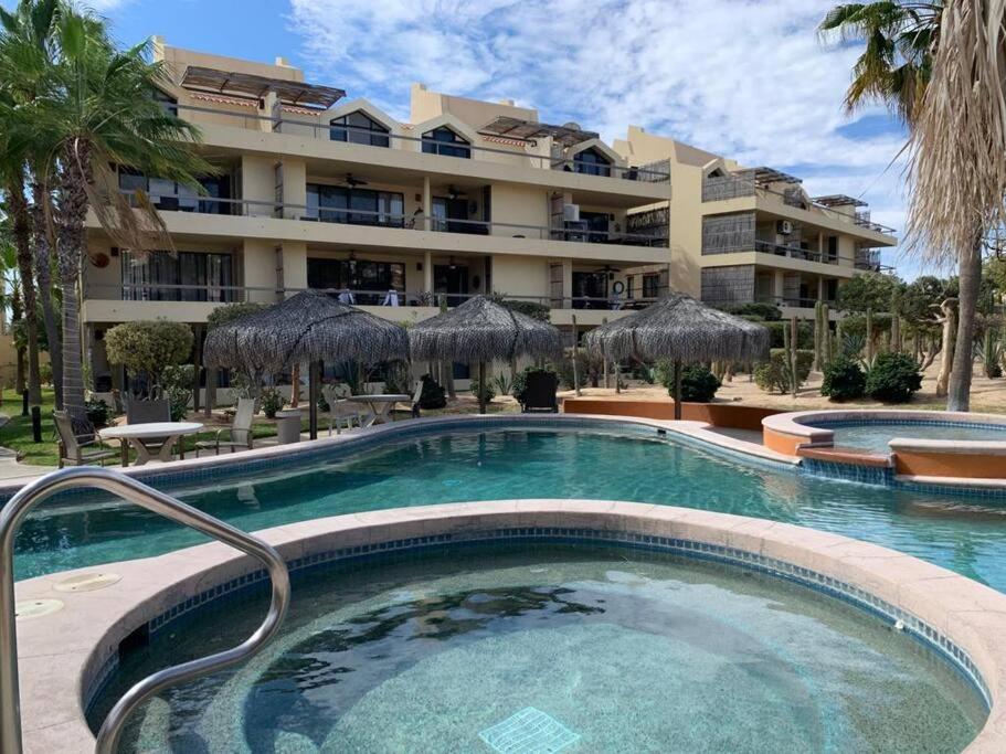 2Bdr Hidden Gem Condo w/ Pool view 4