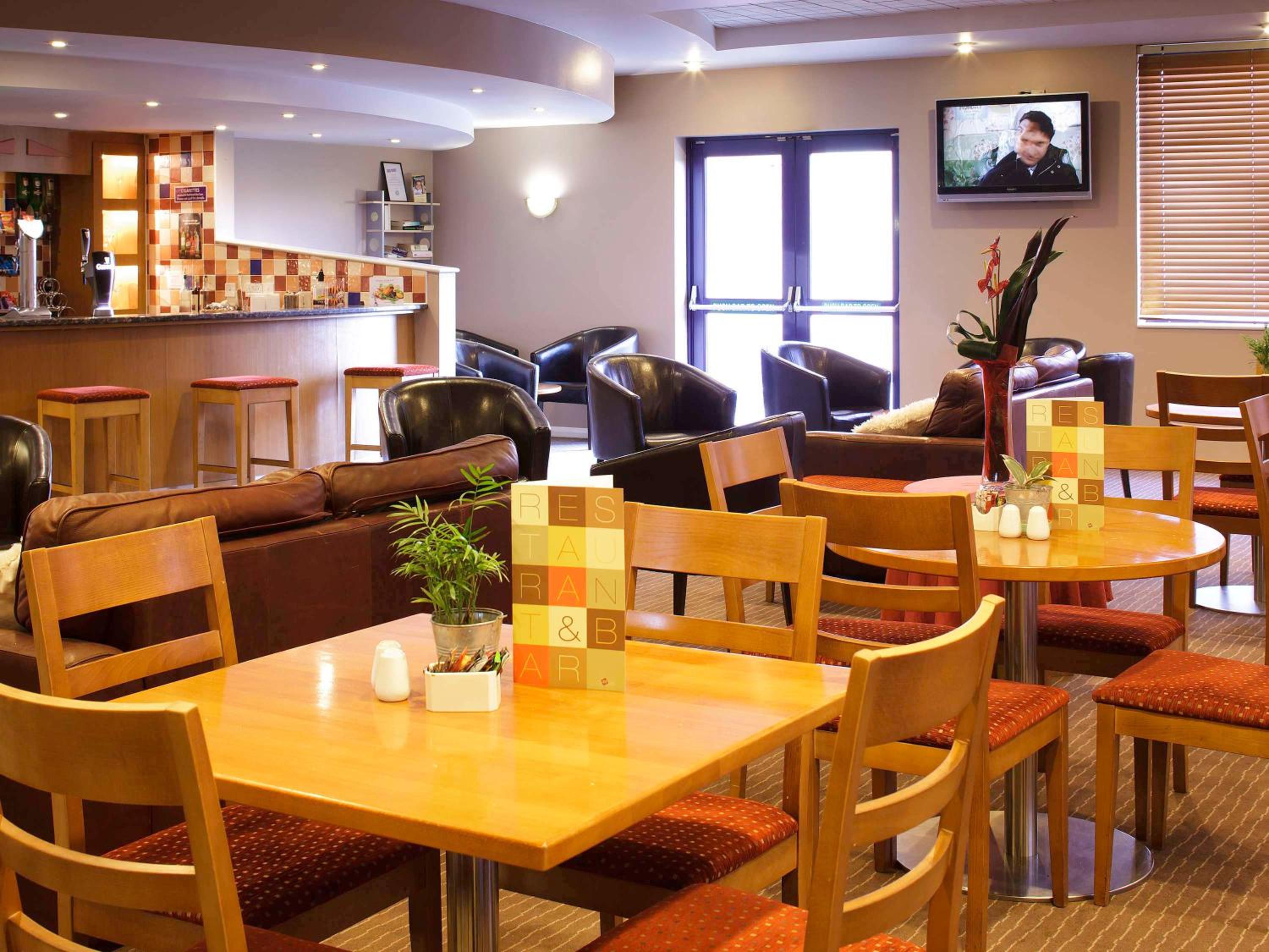 Chesterfield Vacations - ibis Chesterfield Centre - Market Town - Property Image 5