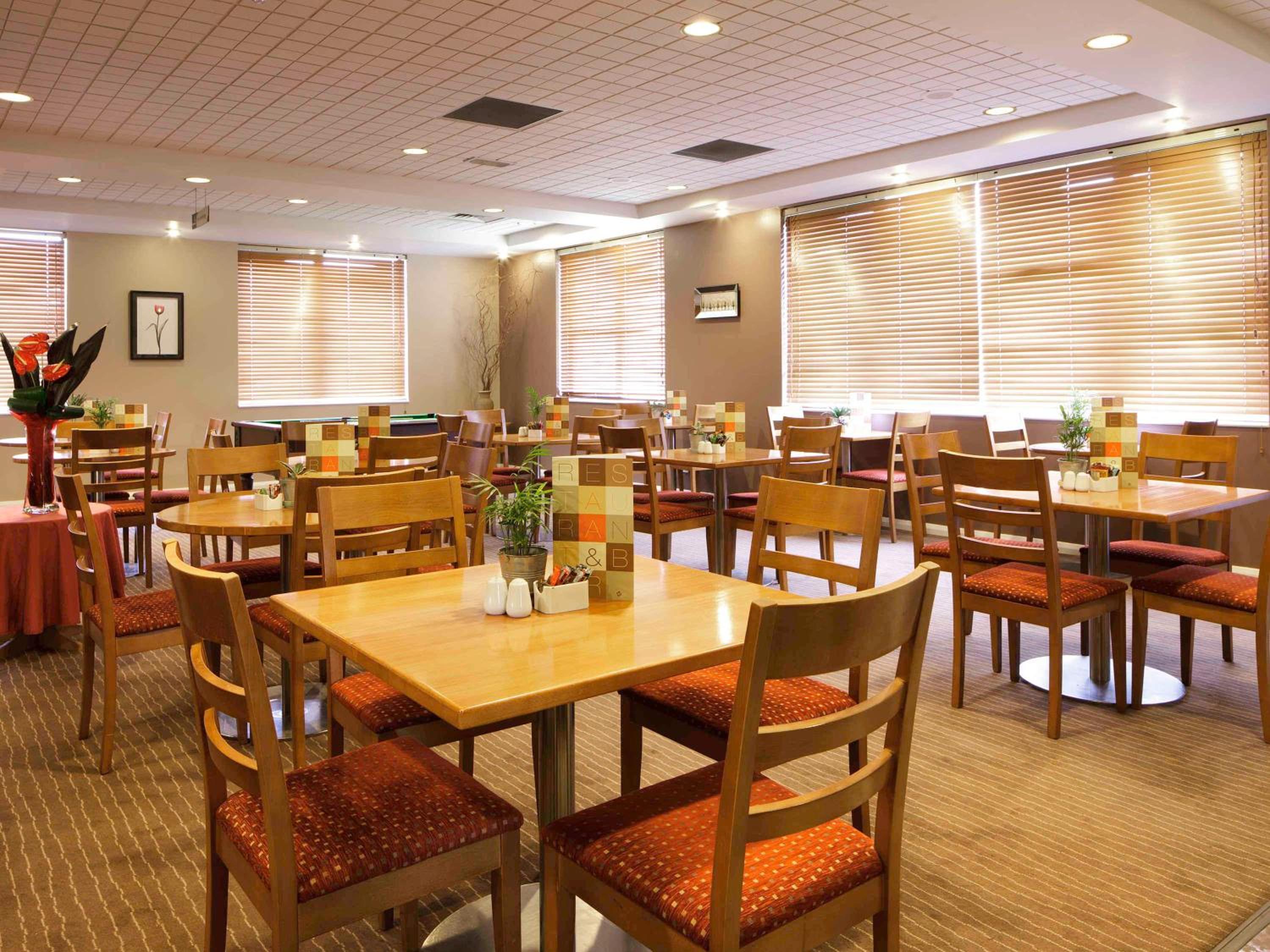 Chesterfield Vacations - ibis Chesterfield Centre - Market Town - Property Image 10