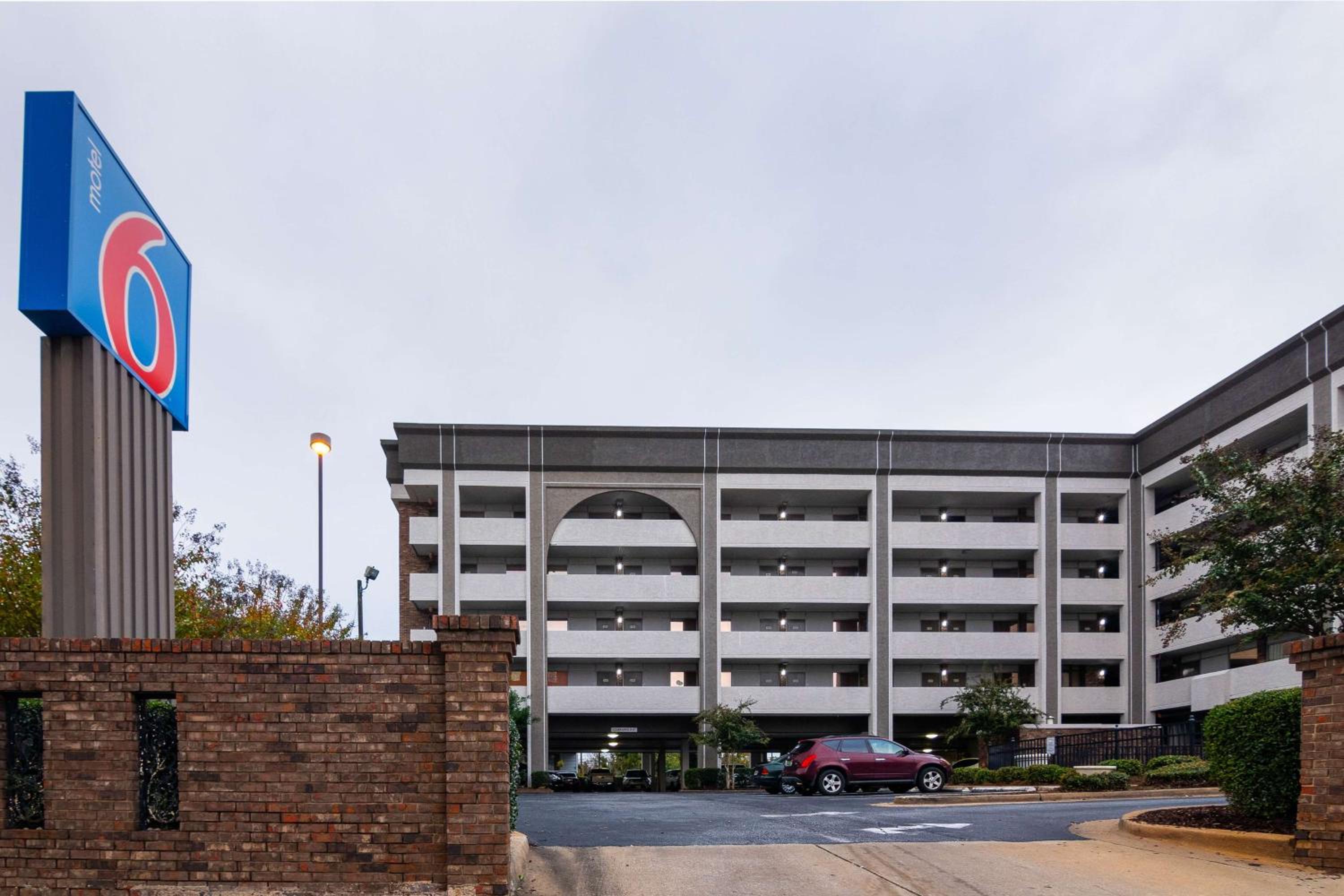 Motel 6-Columbus, GA - Downtown