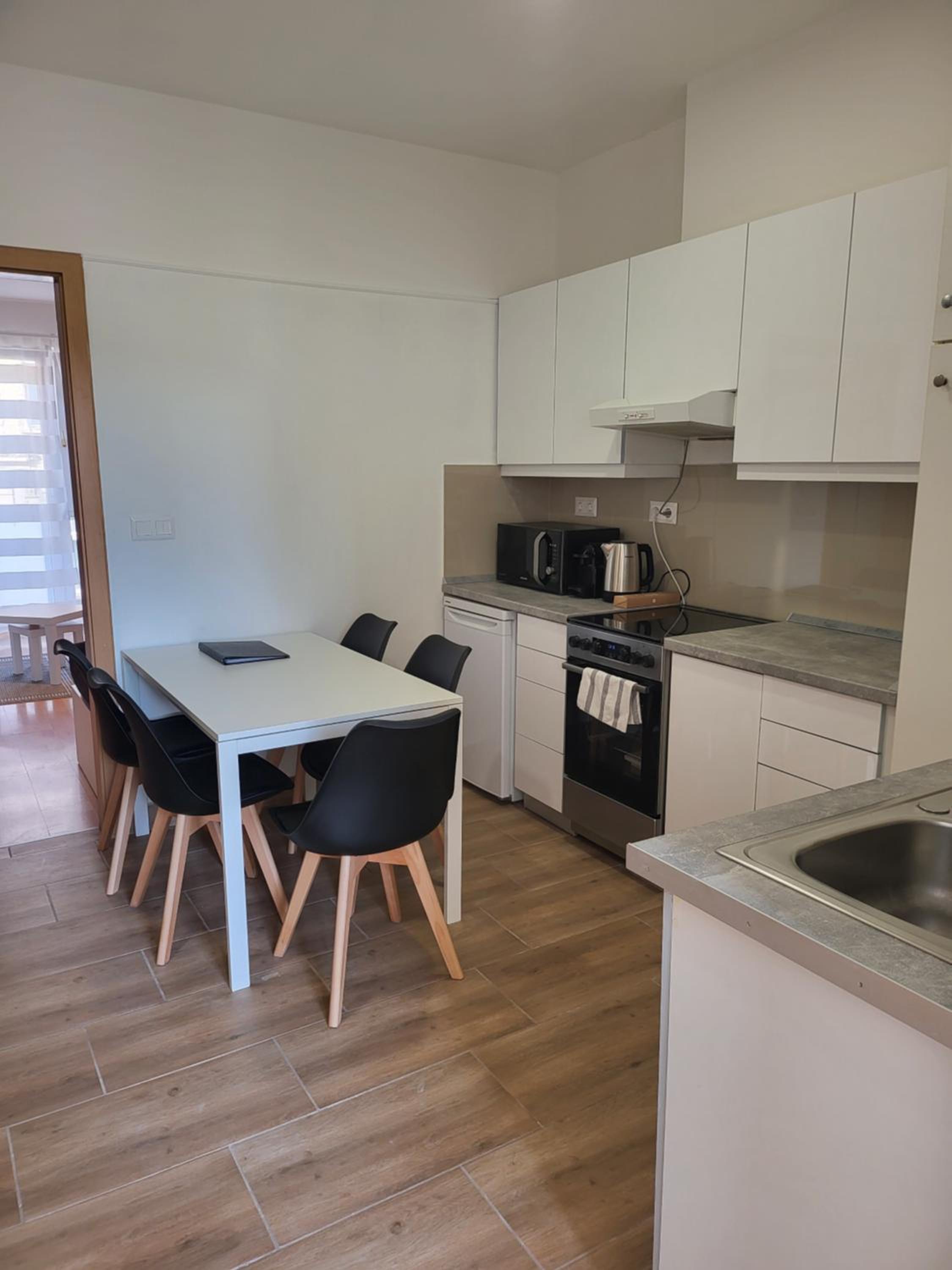 HI Downtown Apartment A513 view 2