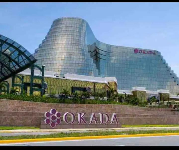 Cozy 1 Bedroom with balcony facing pool near MOA,IKEA near