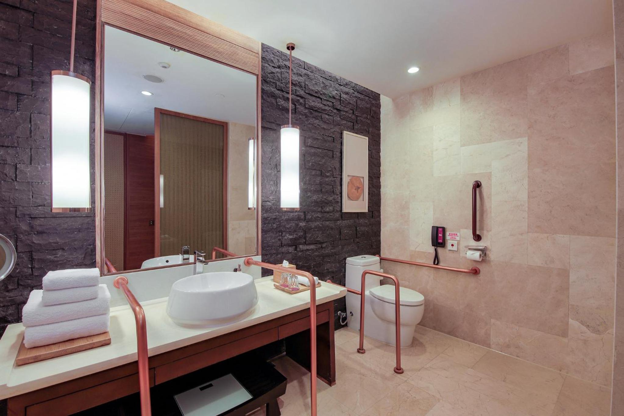 Crowne Plaza Hailing Island by IHG