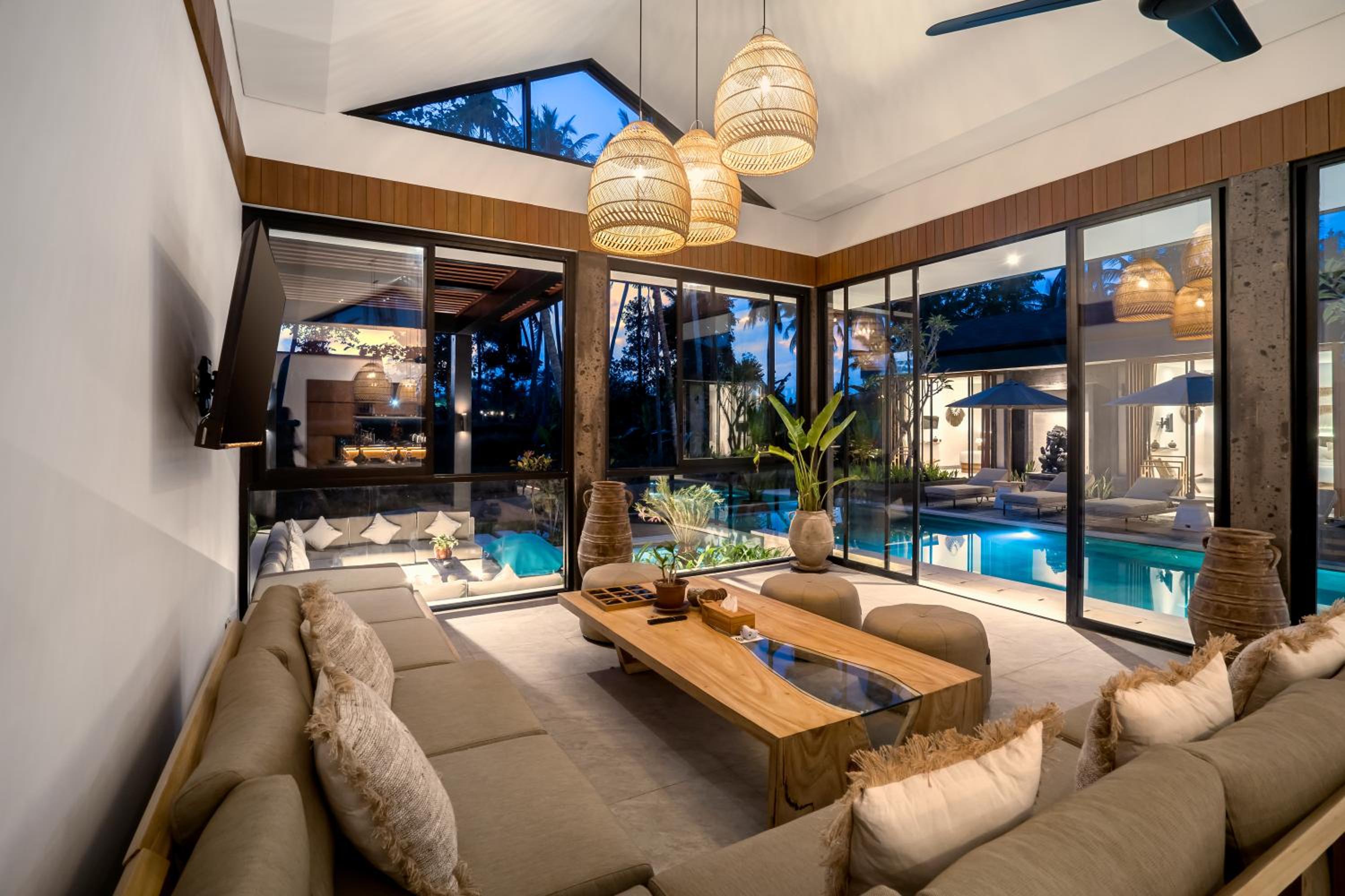 Villa Jehanne by BaliSuperHost