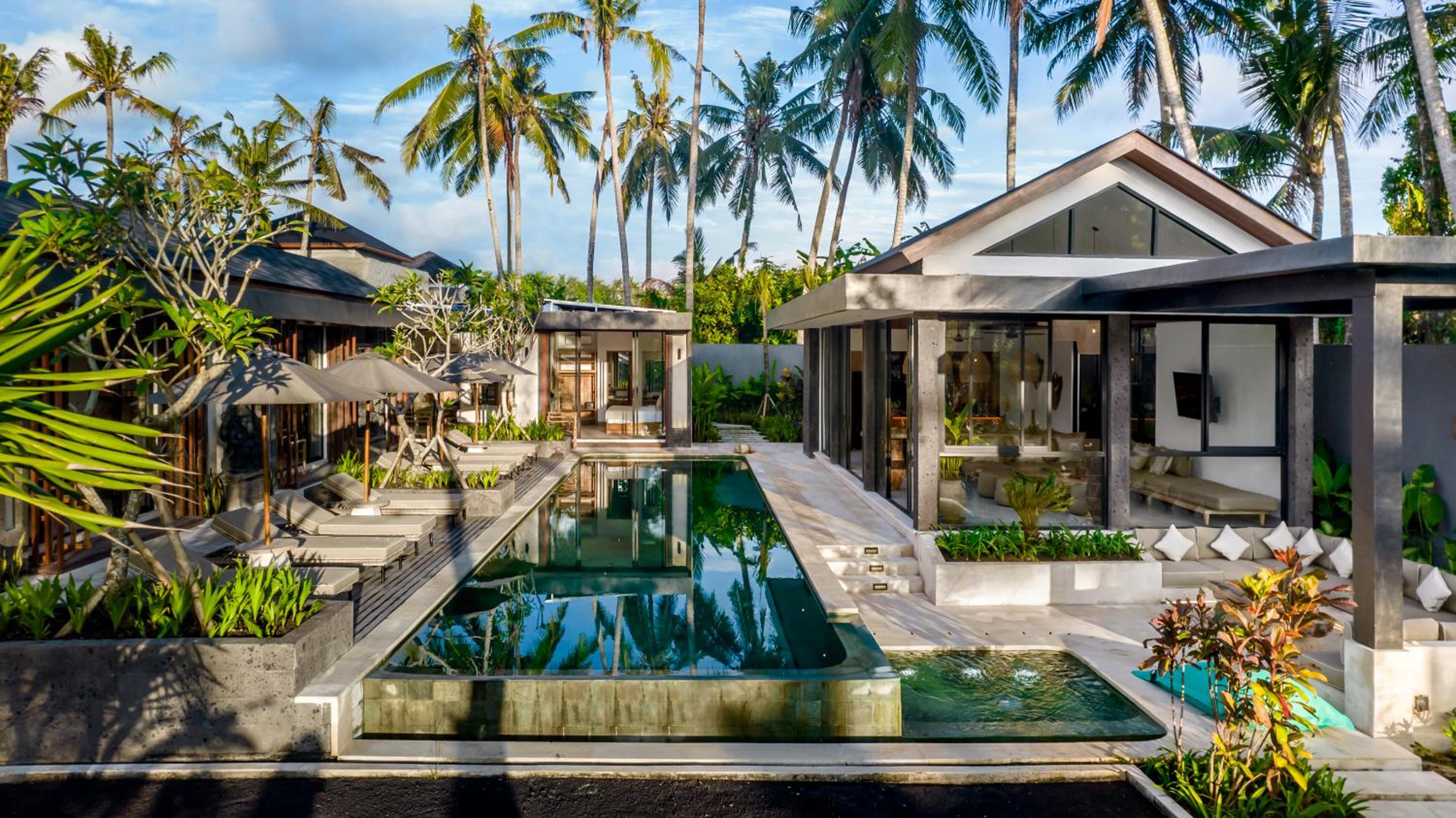 Villa Jehanne by BaliSuperHost