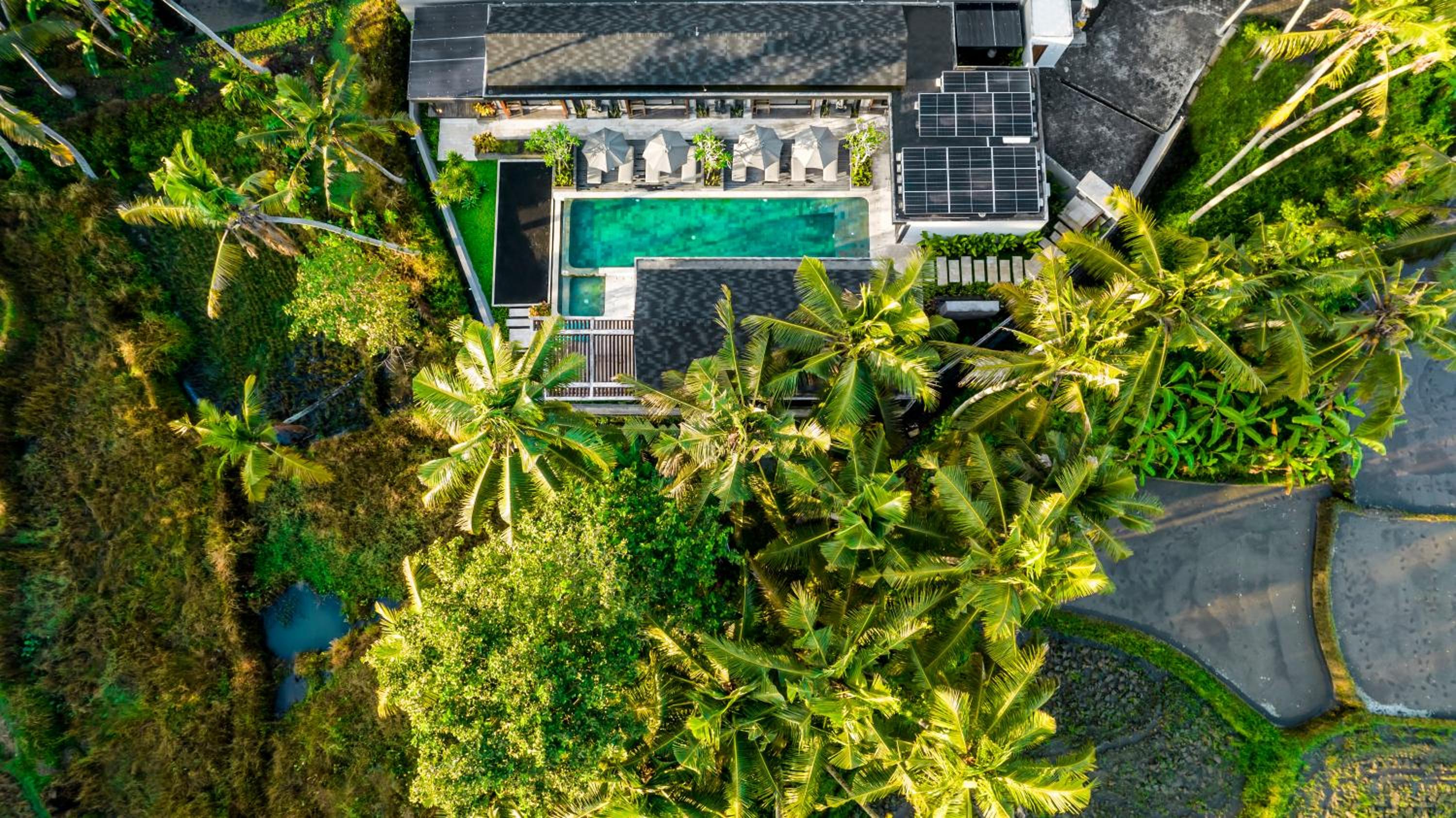Villa Jehanne by BaliSuperHost