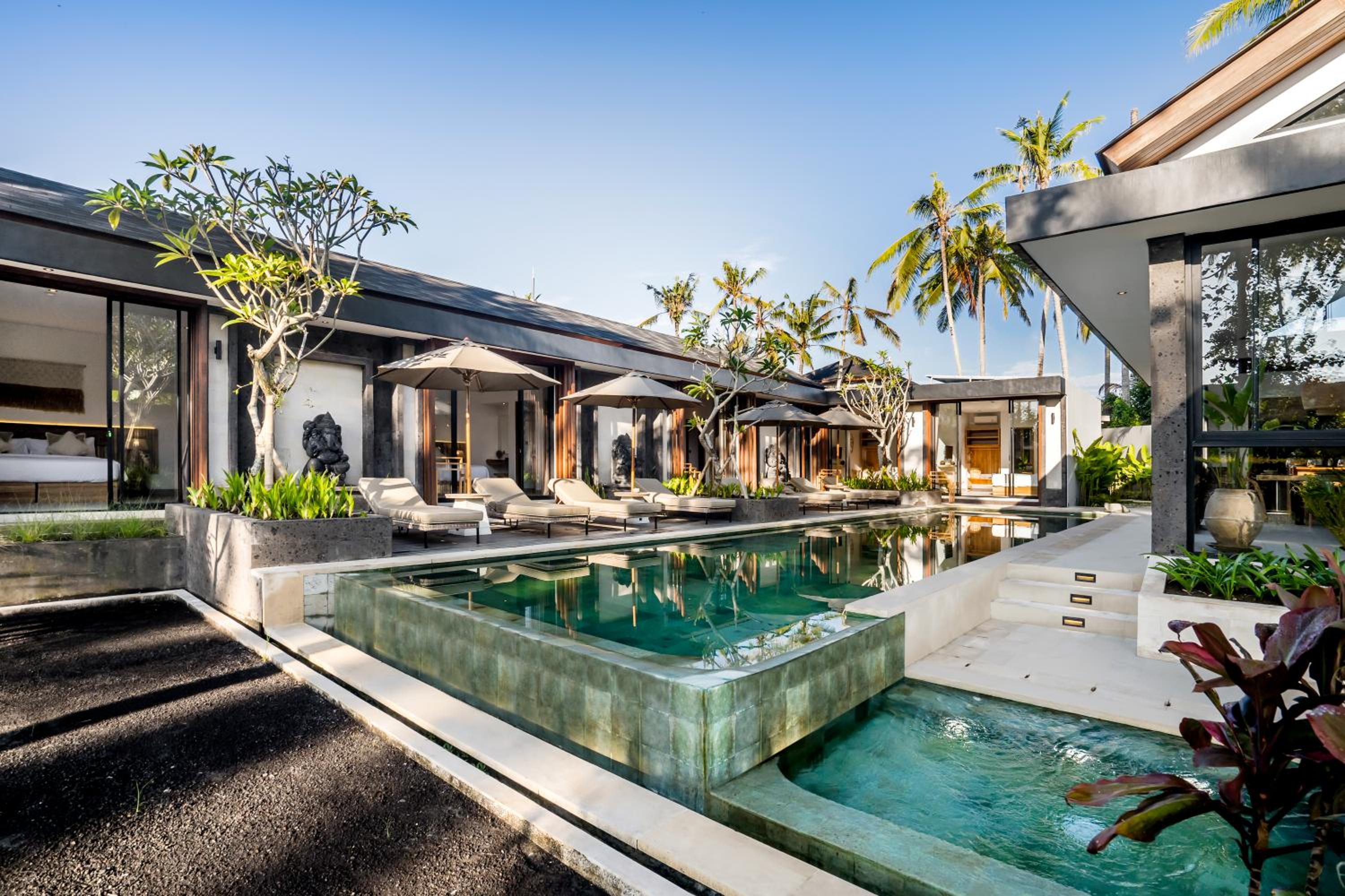Villa Jehanne by BaliSuperHost