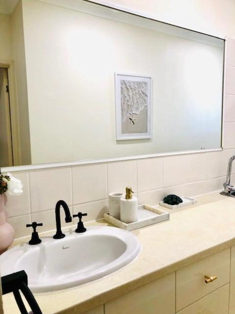 Trinity Beach Vacations - Trinity Beach Sea Breeze 3 Bedroom Apartment - Property Image 5