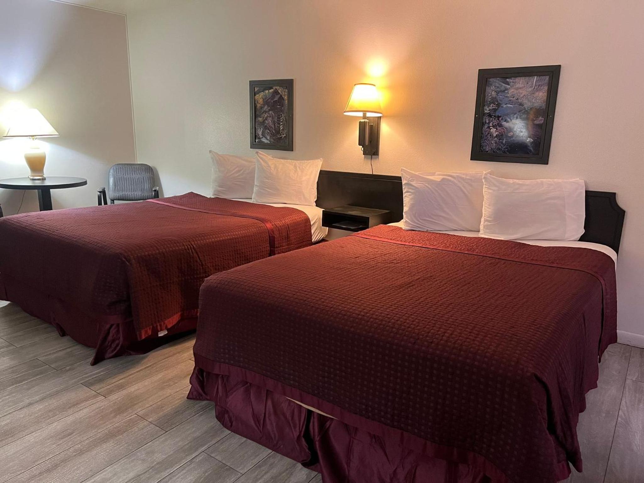 Central Motel view 5