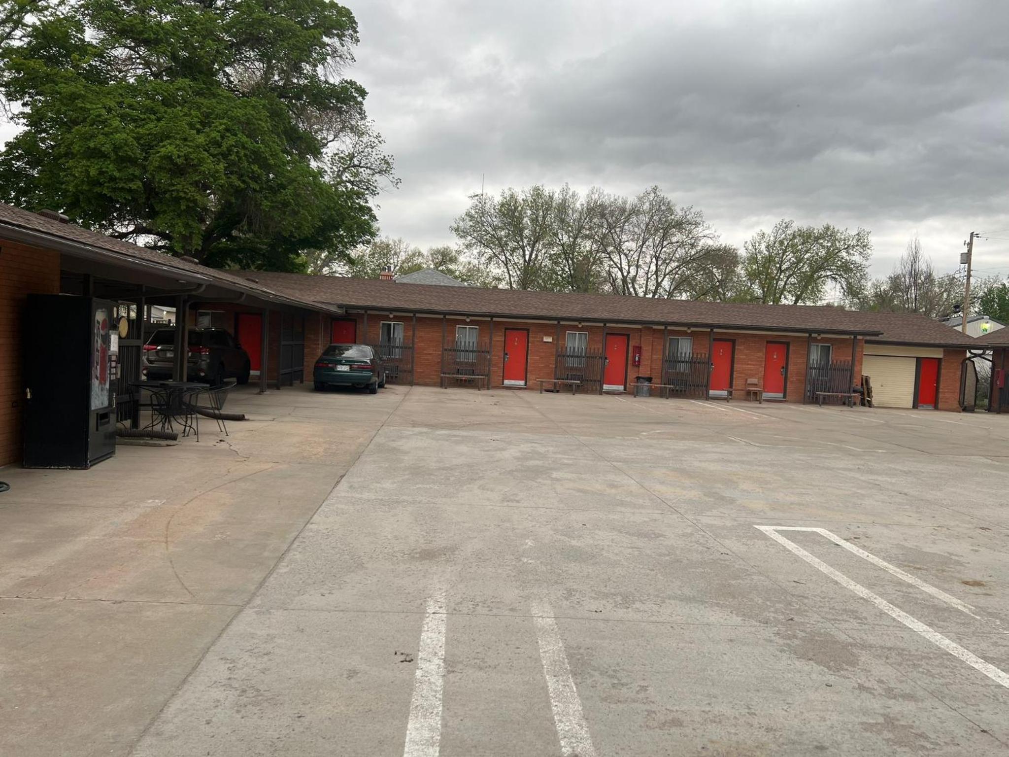 Central Motel view 2