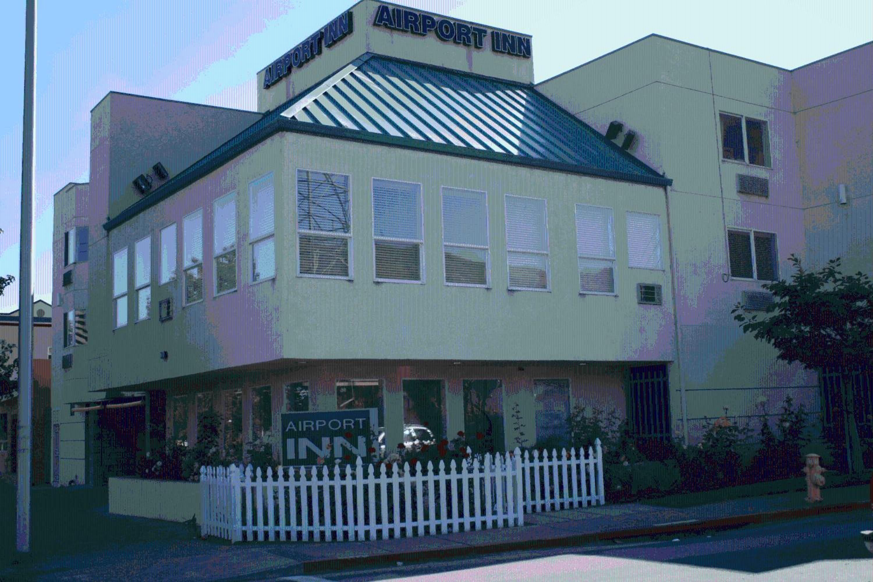 Airport Inn