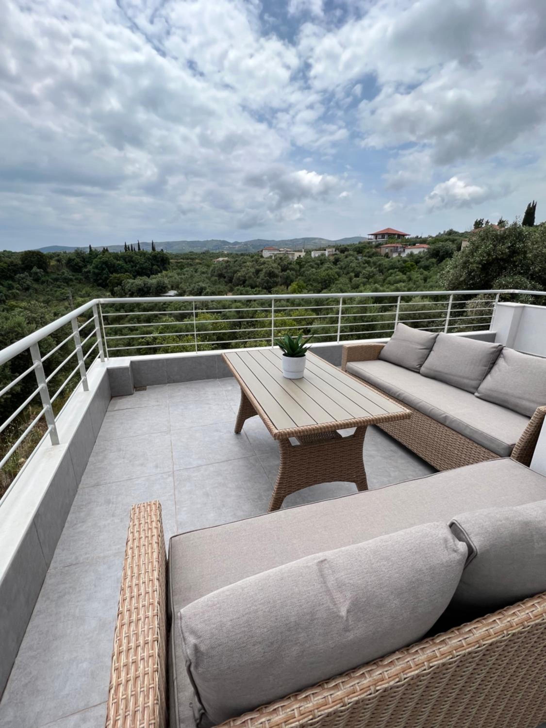 Koroni Luxury Maisonette