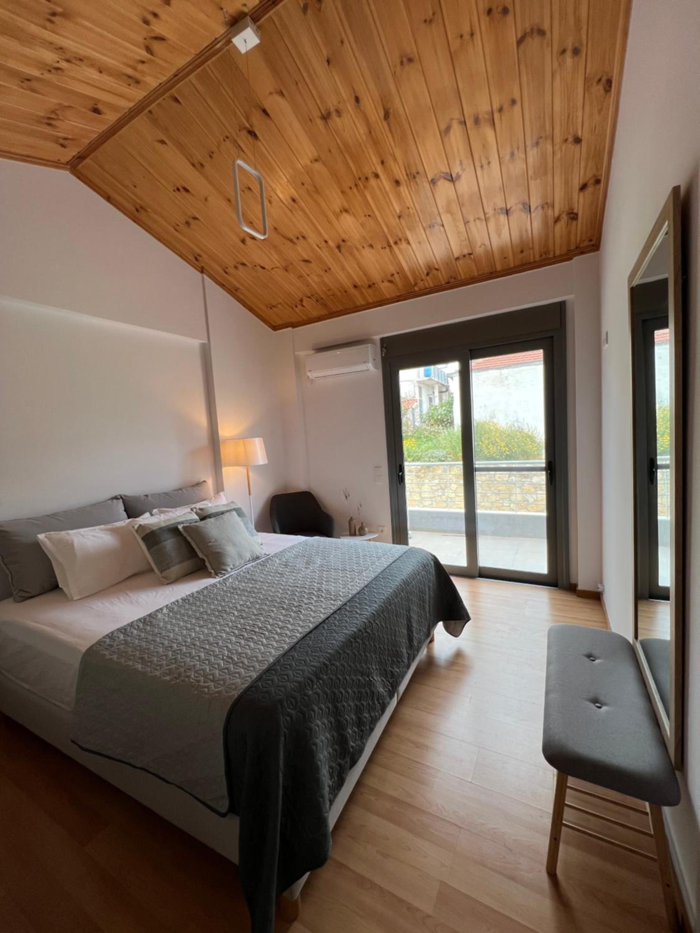Koroni Luxury Maisonette