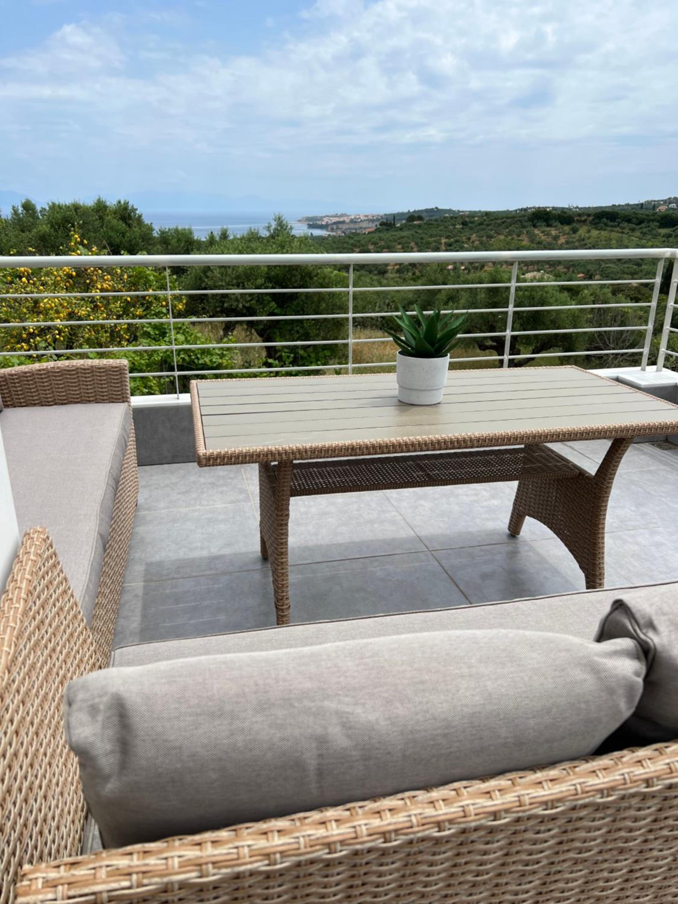 Koroni Luxury Maisonette