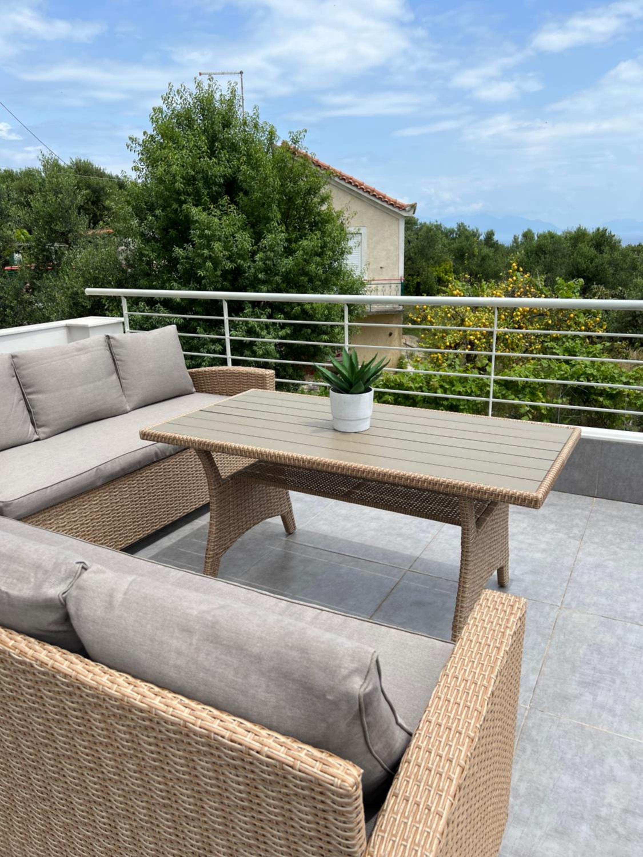 Koroni Luxury Maisonette