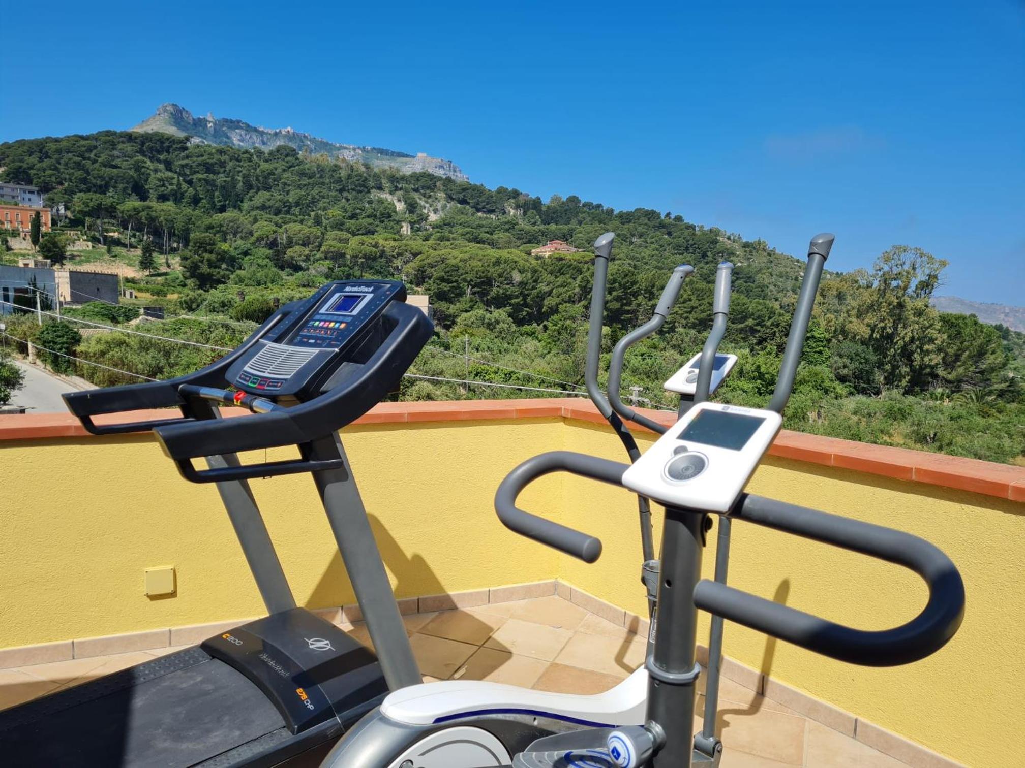 Il bacio del Sole en Valderice — activities & amenities