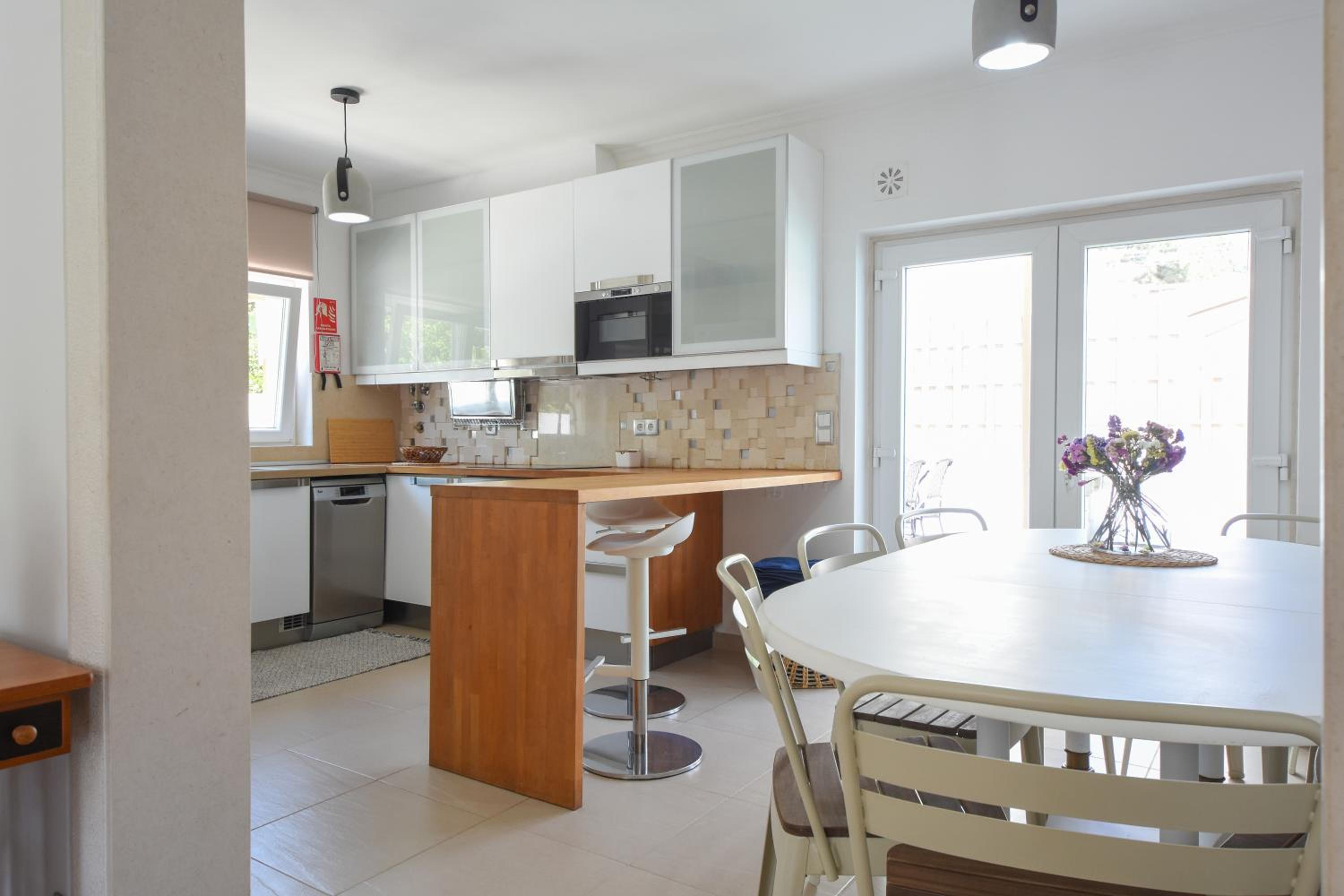 Aroeira villa with heated pool by Golf course, Beach and Lisbon view 3