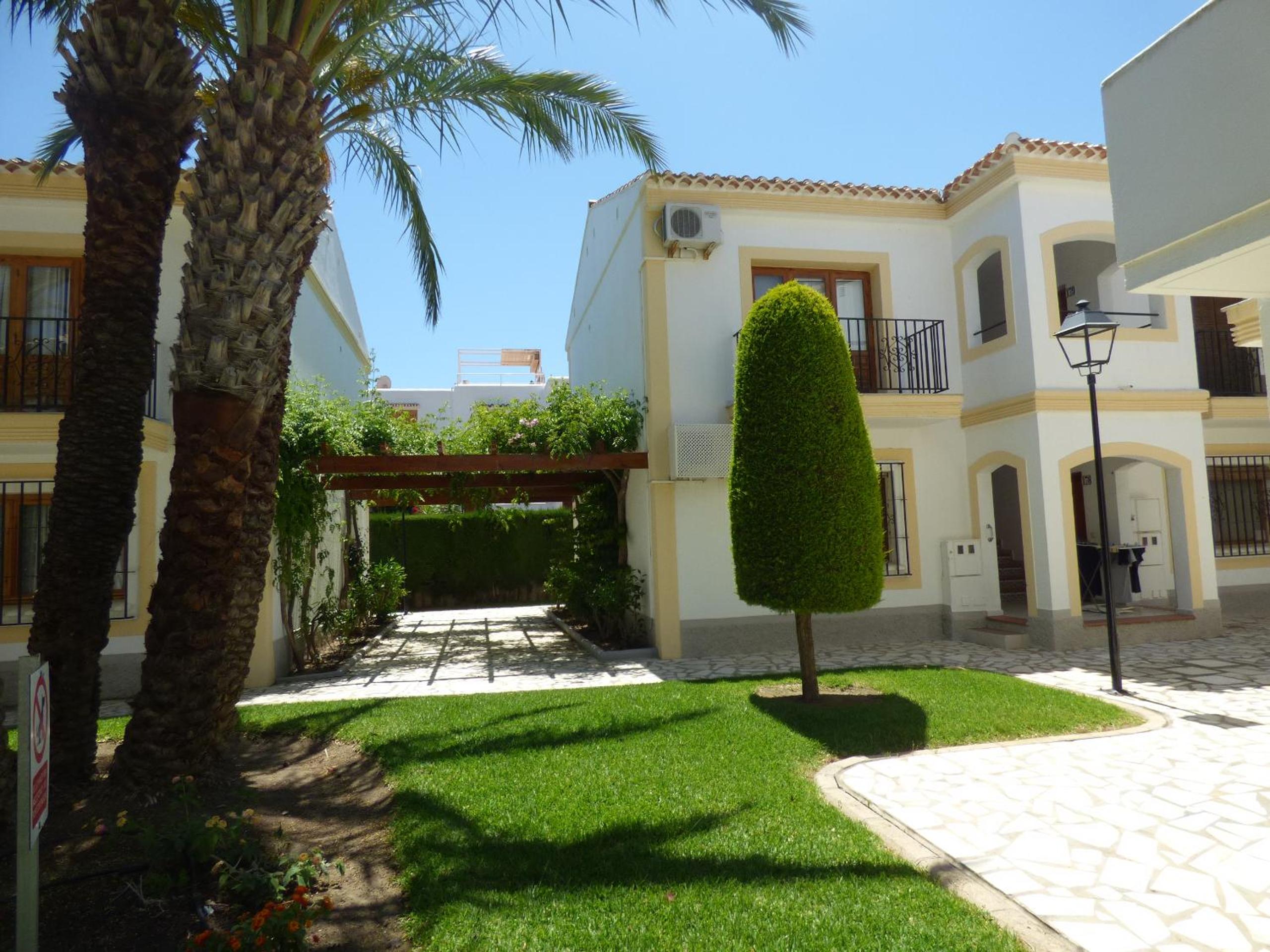 Dos Hermanas Vera Coast