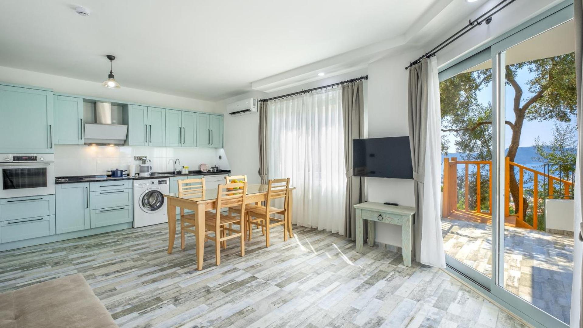 Sea Mist Suites view 4