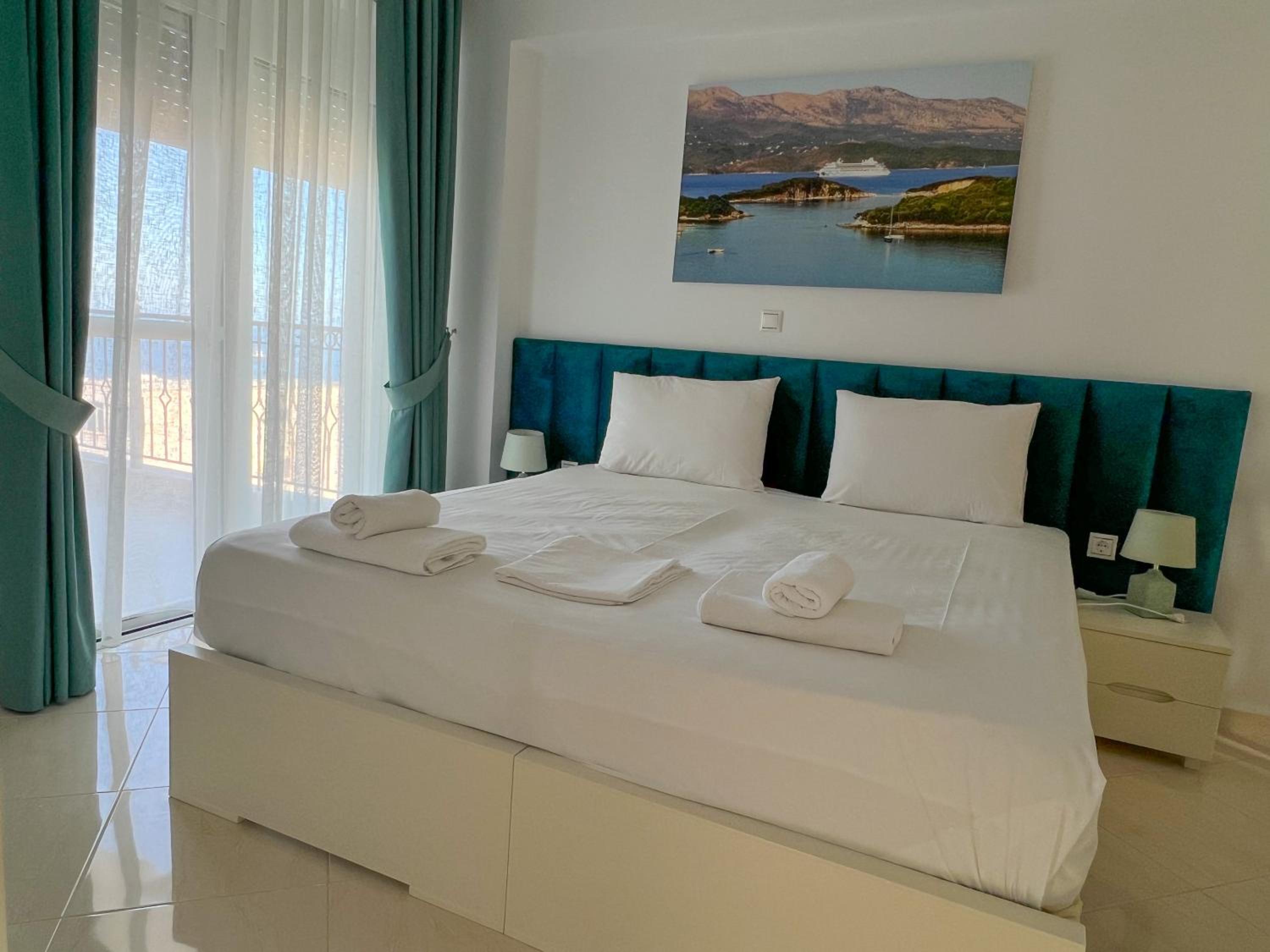PARADISE APARTMENT