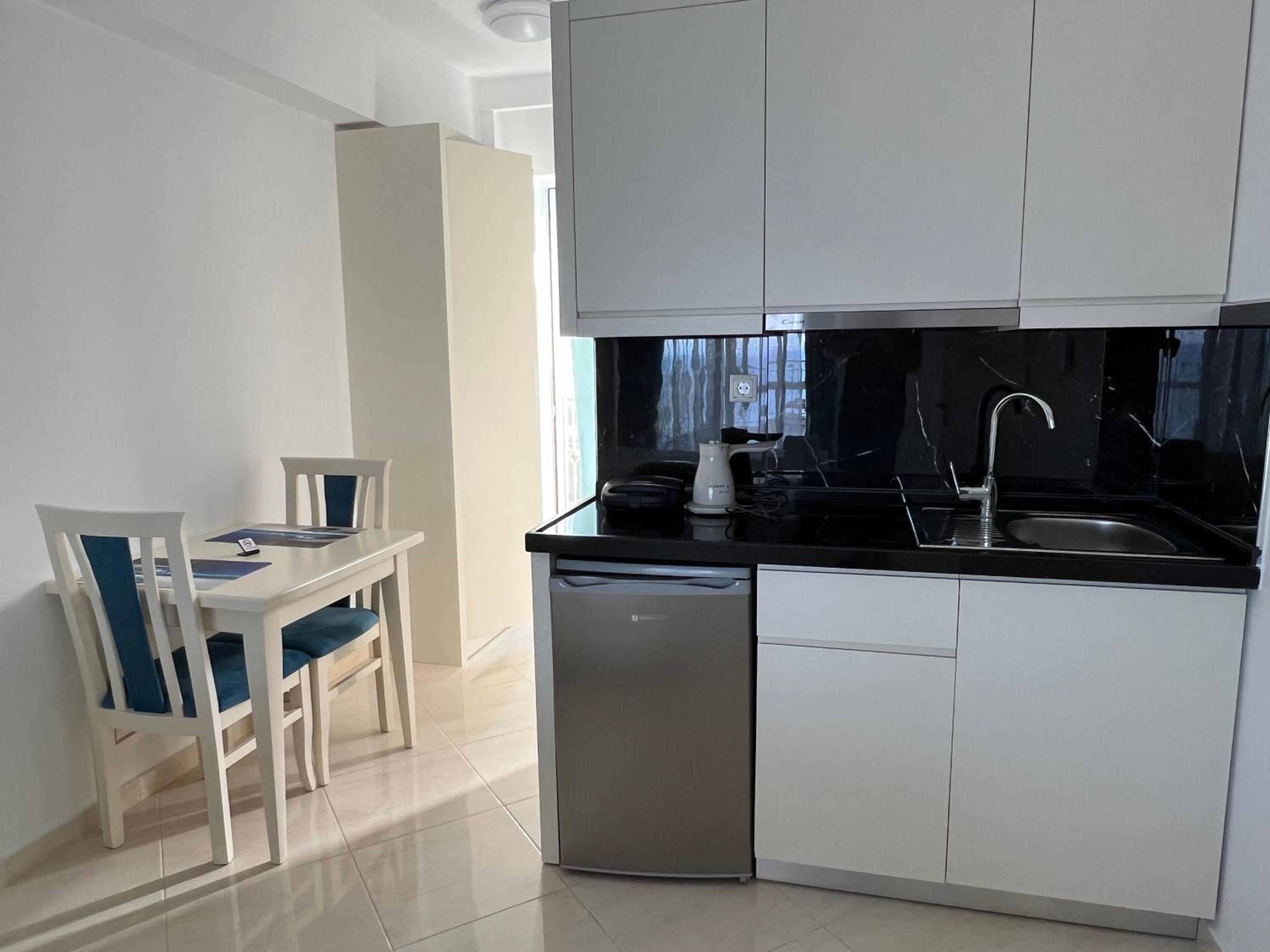 PARADISE APARTMENT