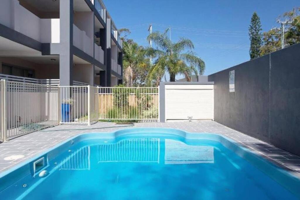 MikaLex - Walking distance from the beach!