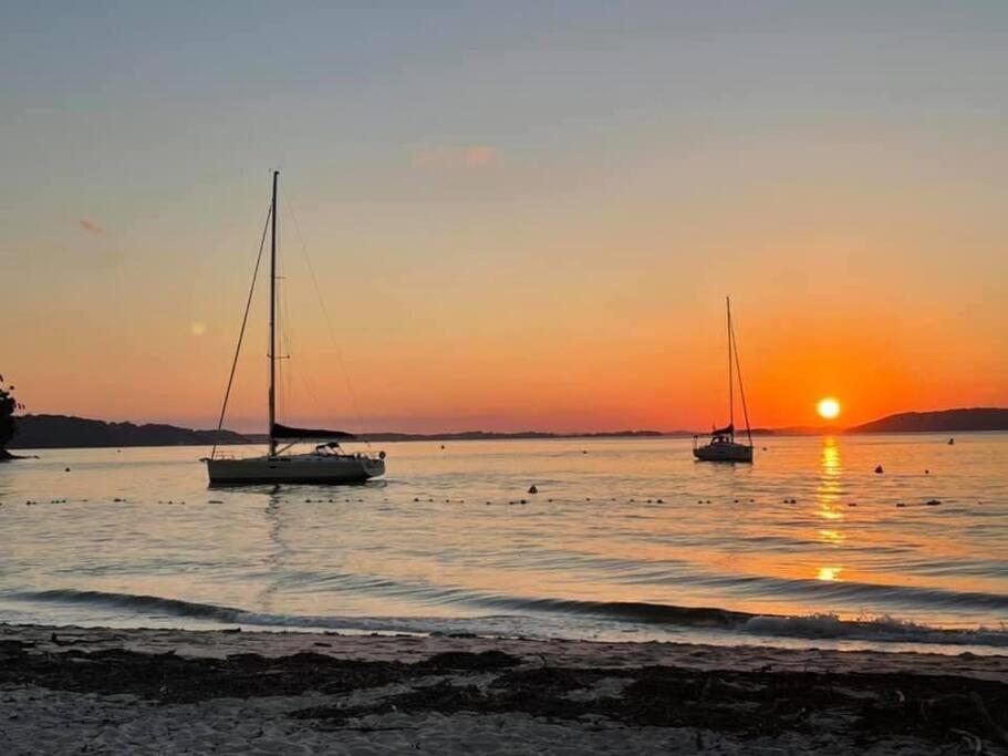 MikaLex - Walking distance from the beach!
