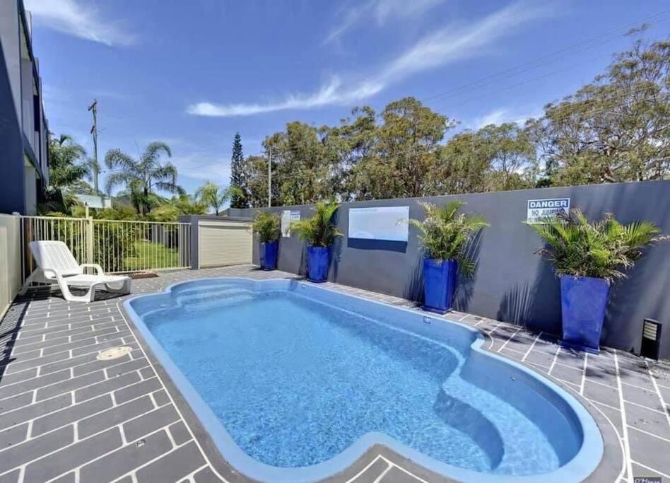 MikaLex - Walking distance from the beach!
