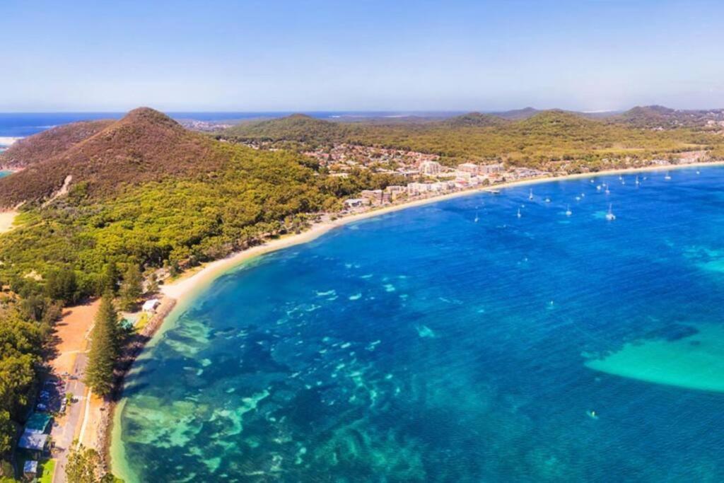 MikaLex - Walking distance from the beach!