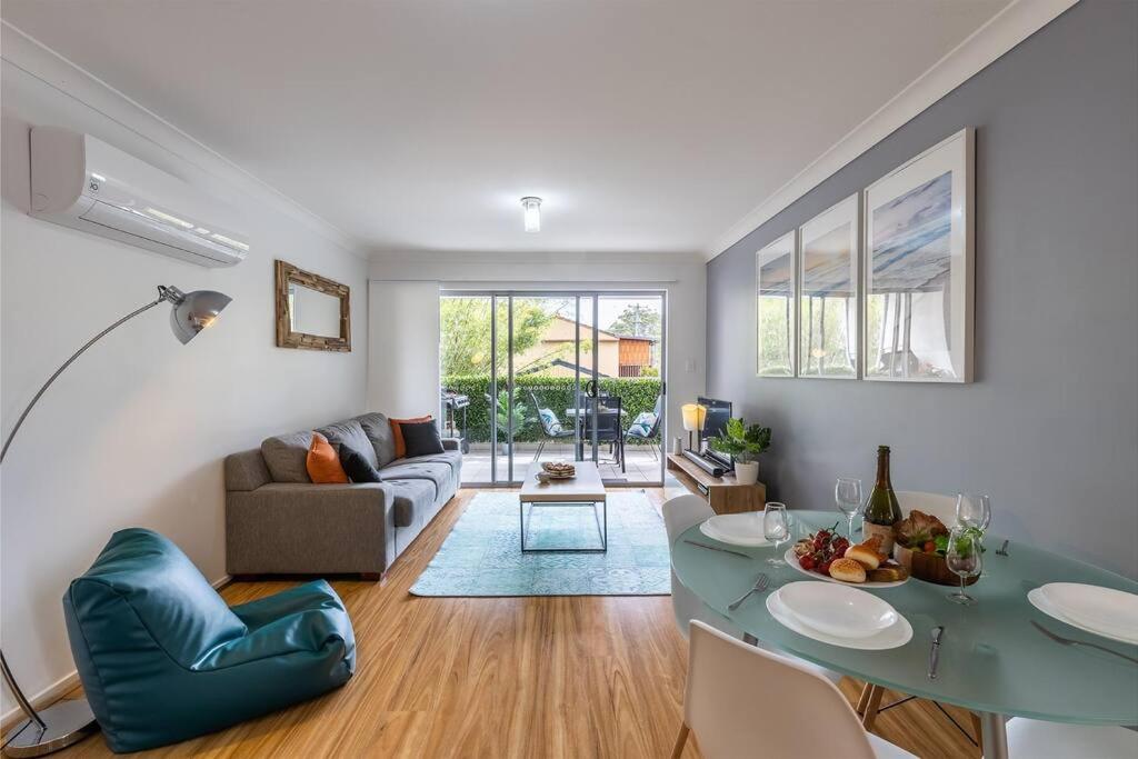 MikaLex - Walking distance from the beach!