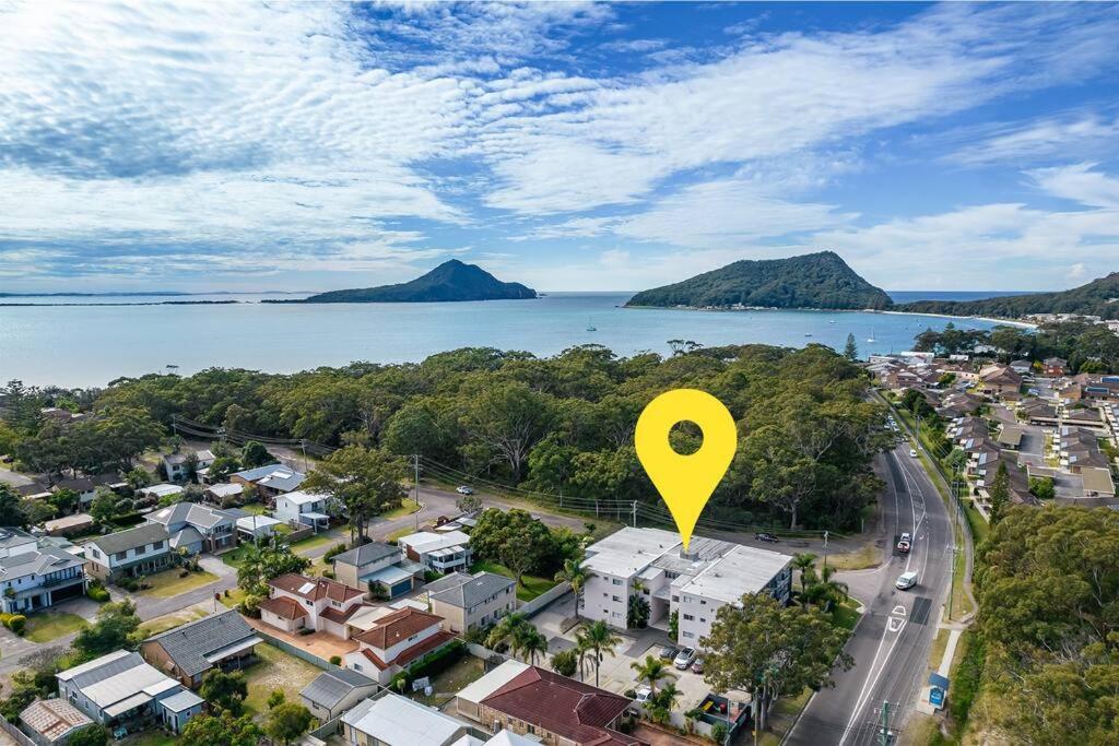 MikaLex - Walking distance from the beach!