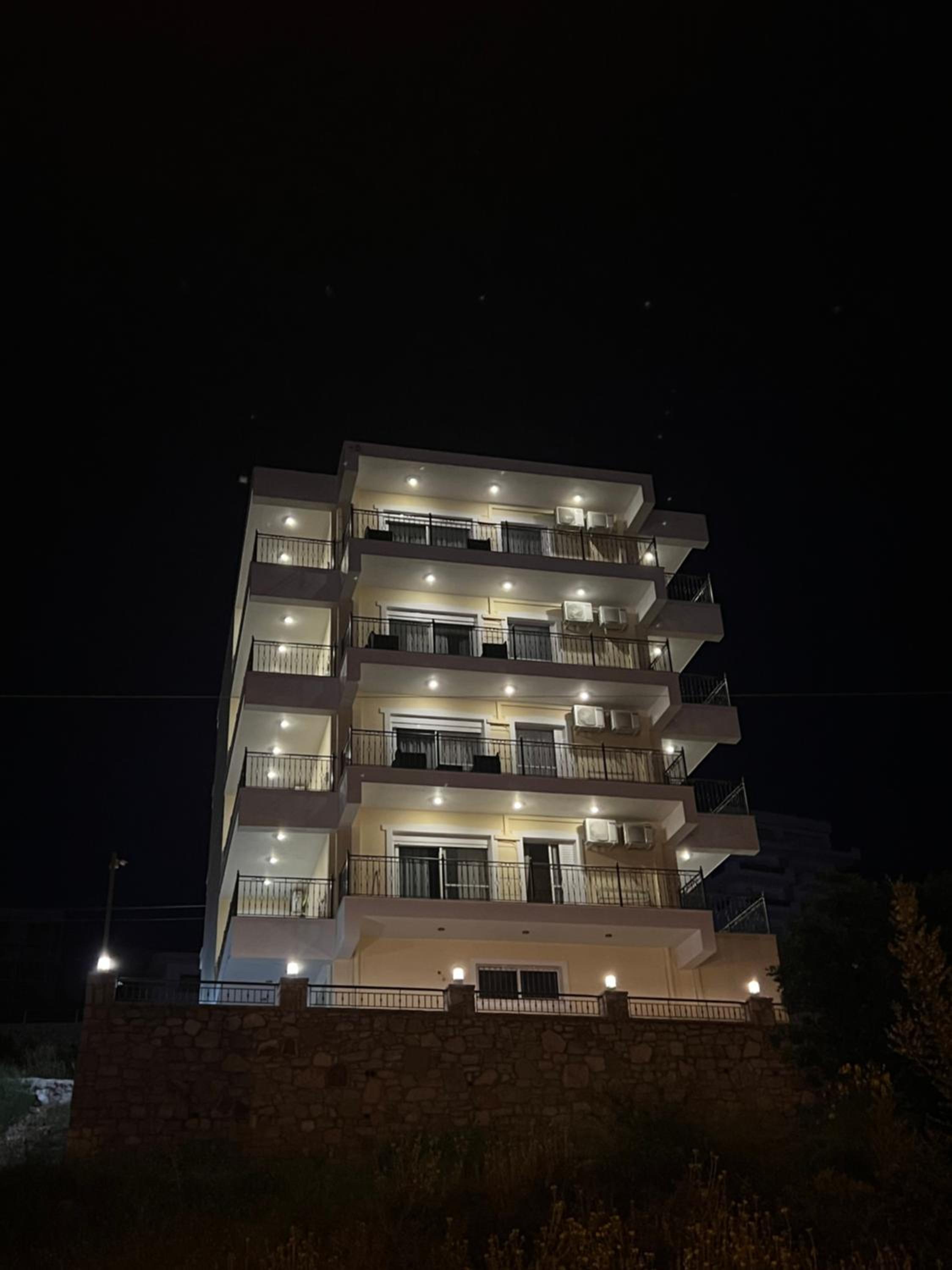 PARADISE APARTMENT