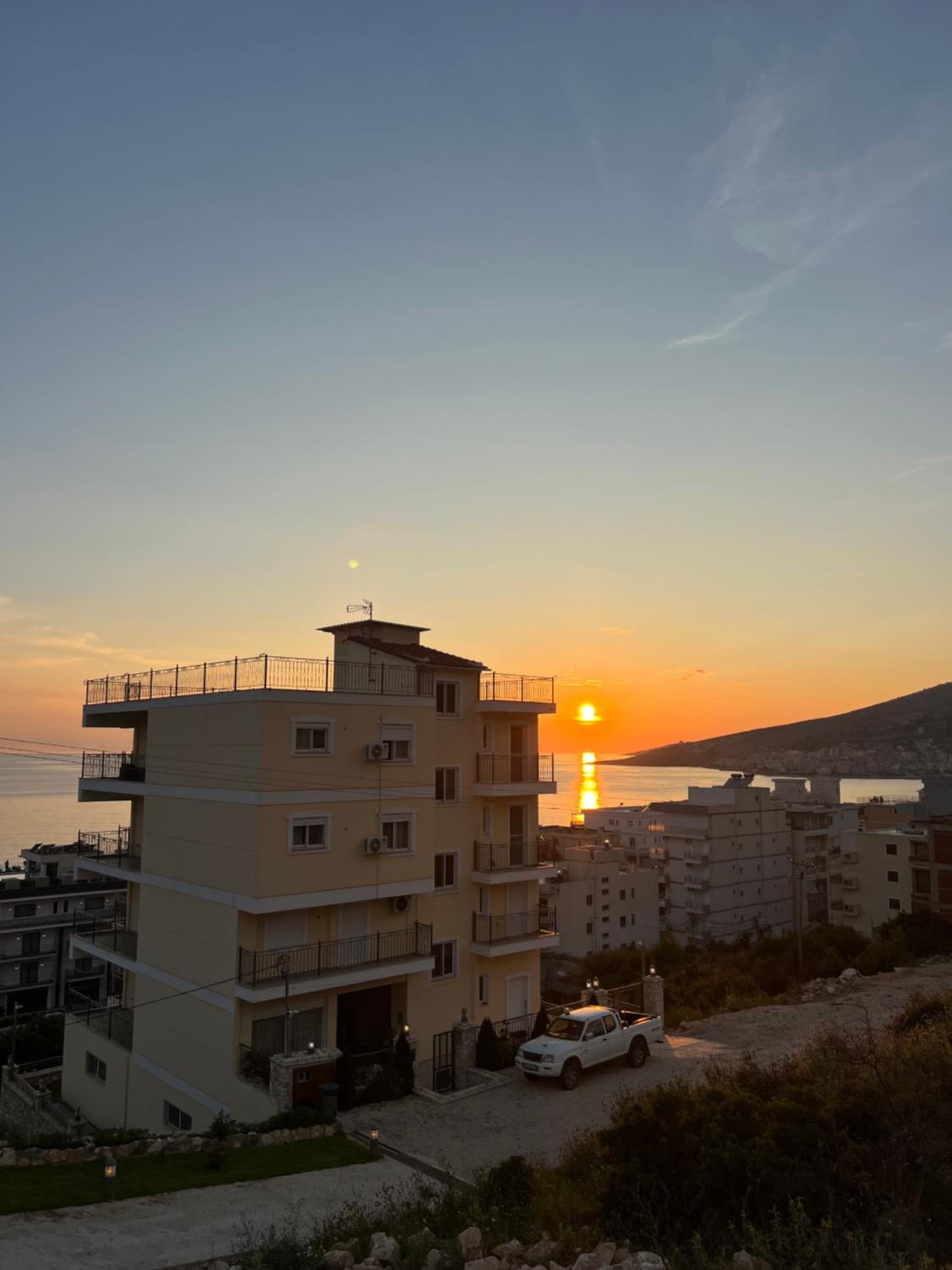 PARADISE APARTMENT