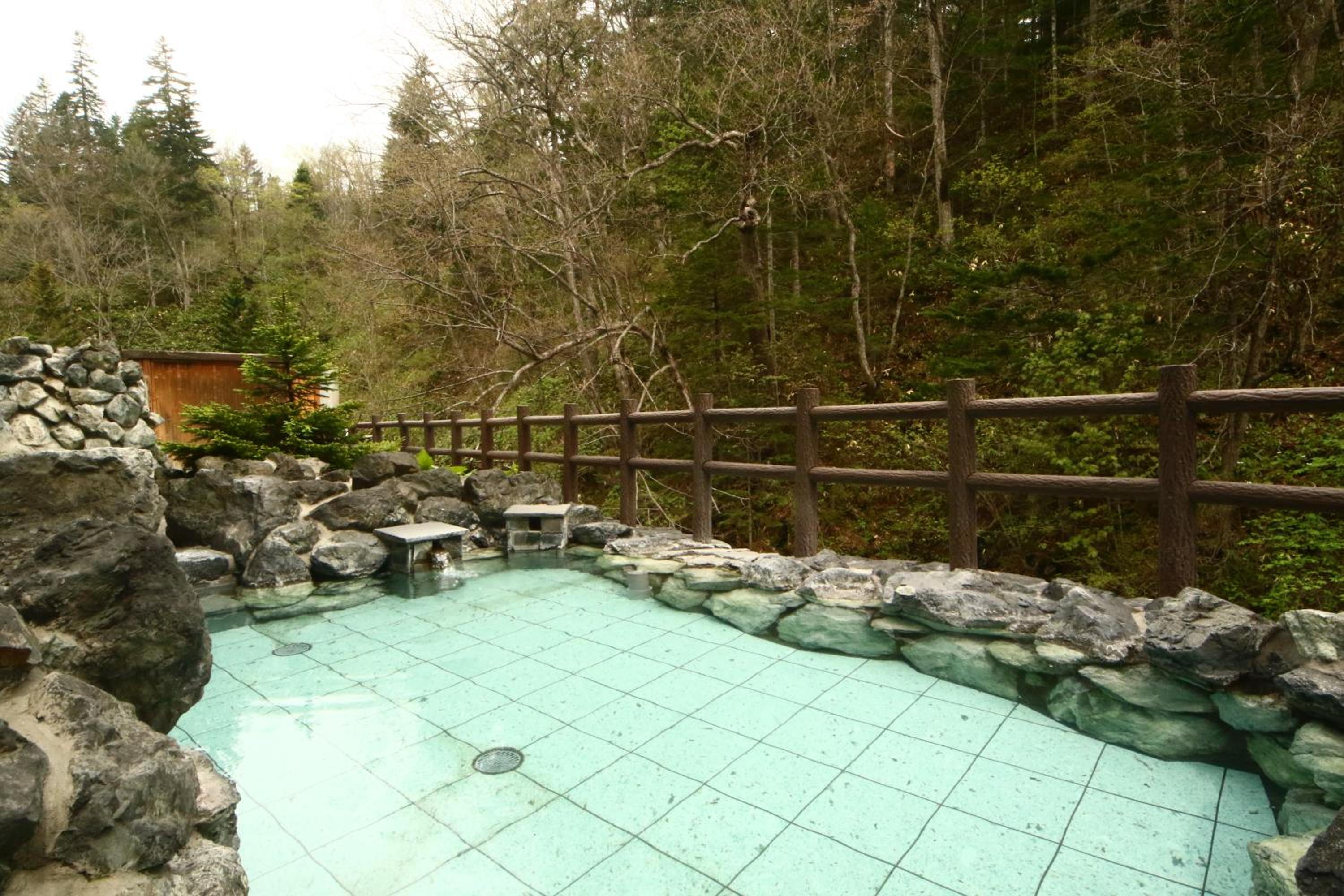 Tomuraushionsen Higashi Taisetsuso