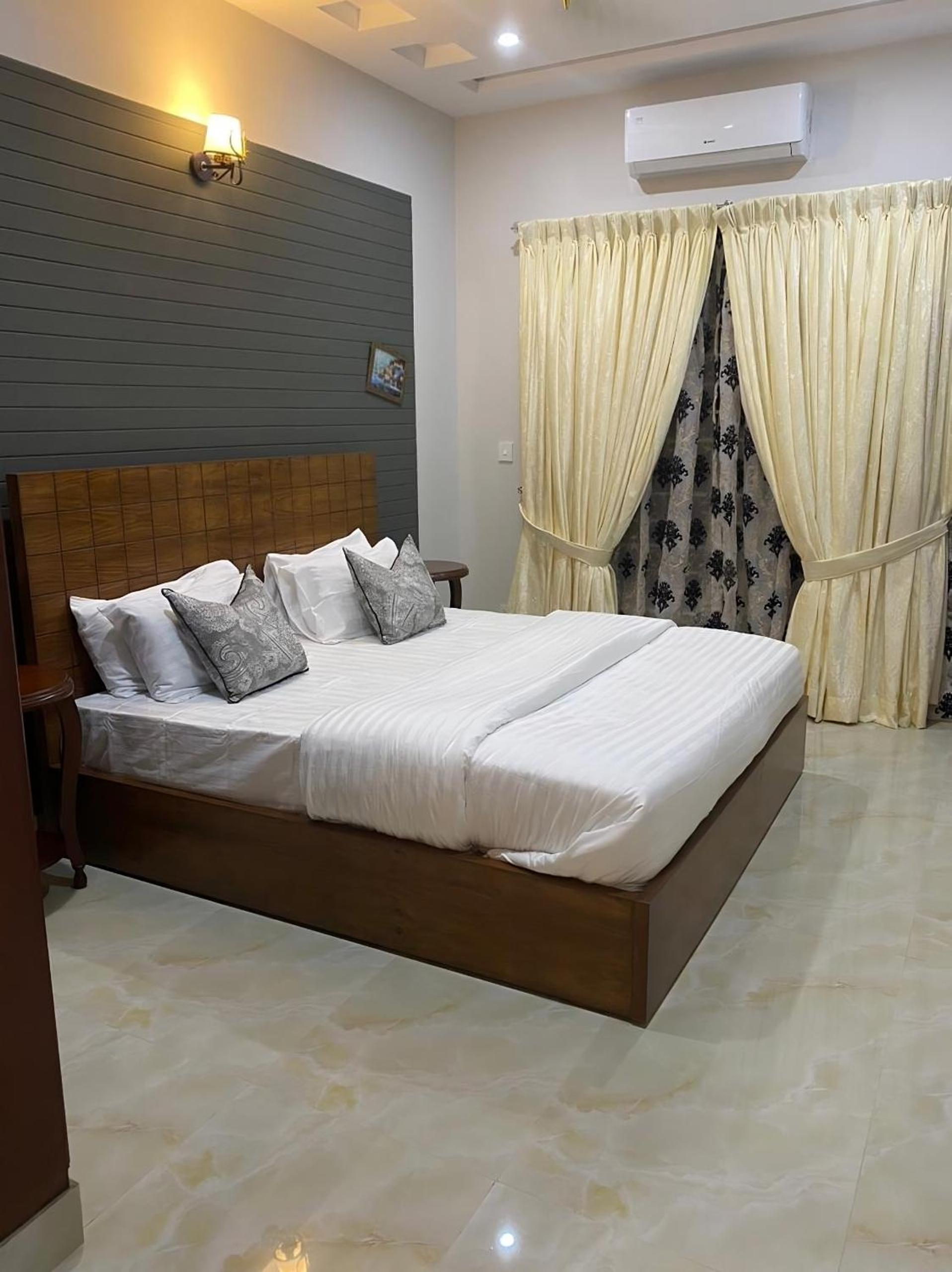 Canadian Inn Islamabad