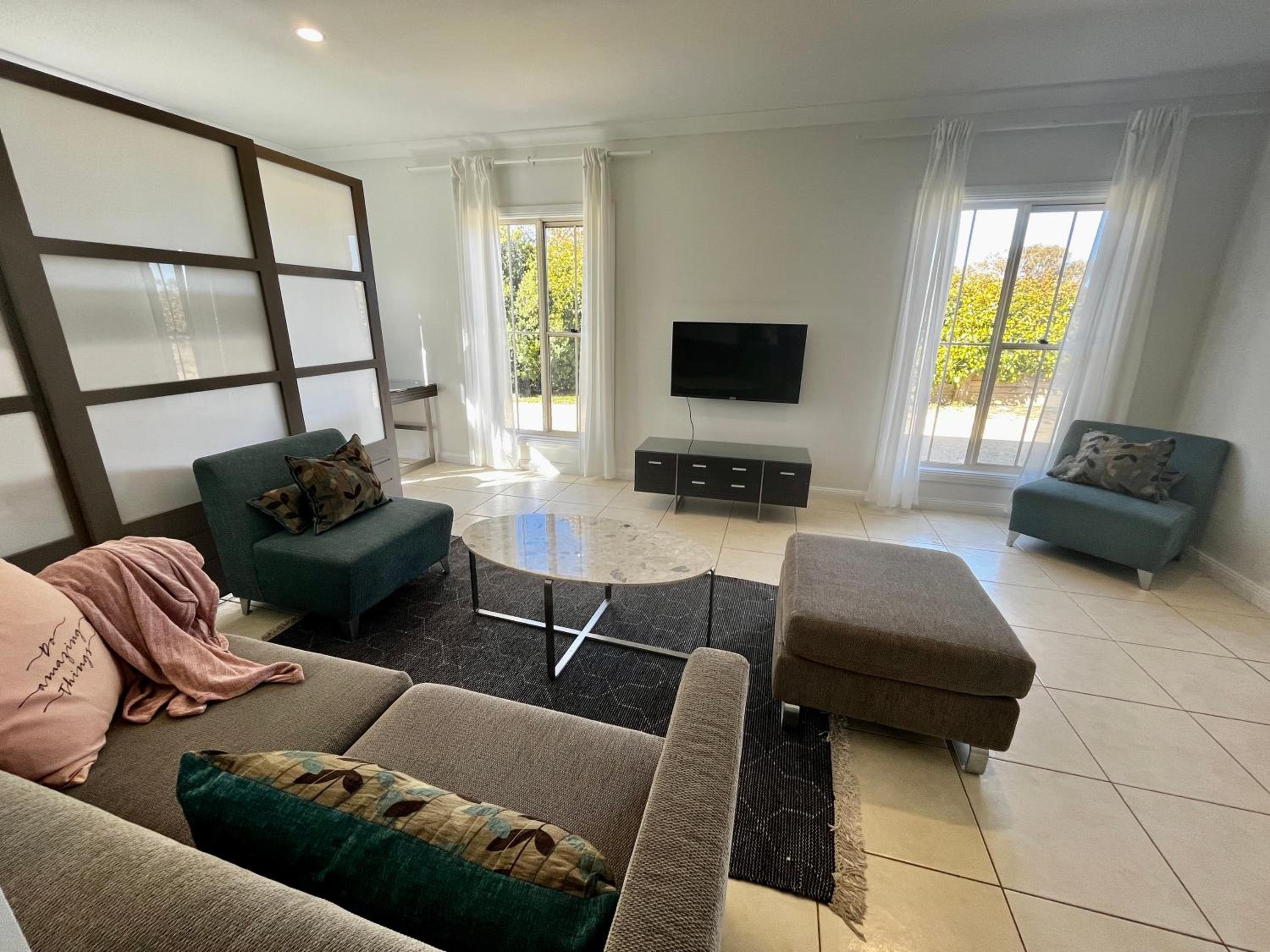 Winterwood Lodge - 6mins Jindabyne Pets Allow Farm Stay-Swimming Pool Summer Only