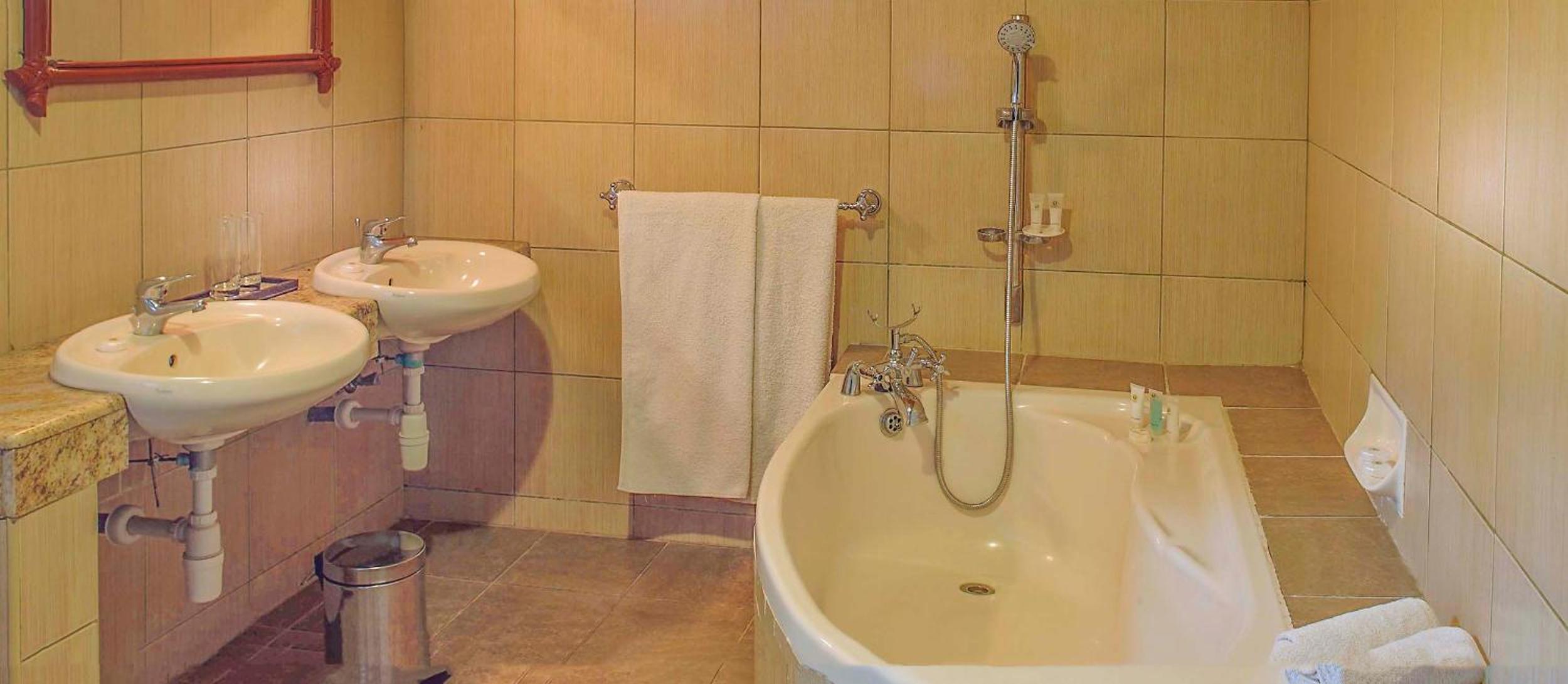 Mara Leisure Camp