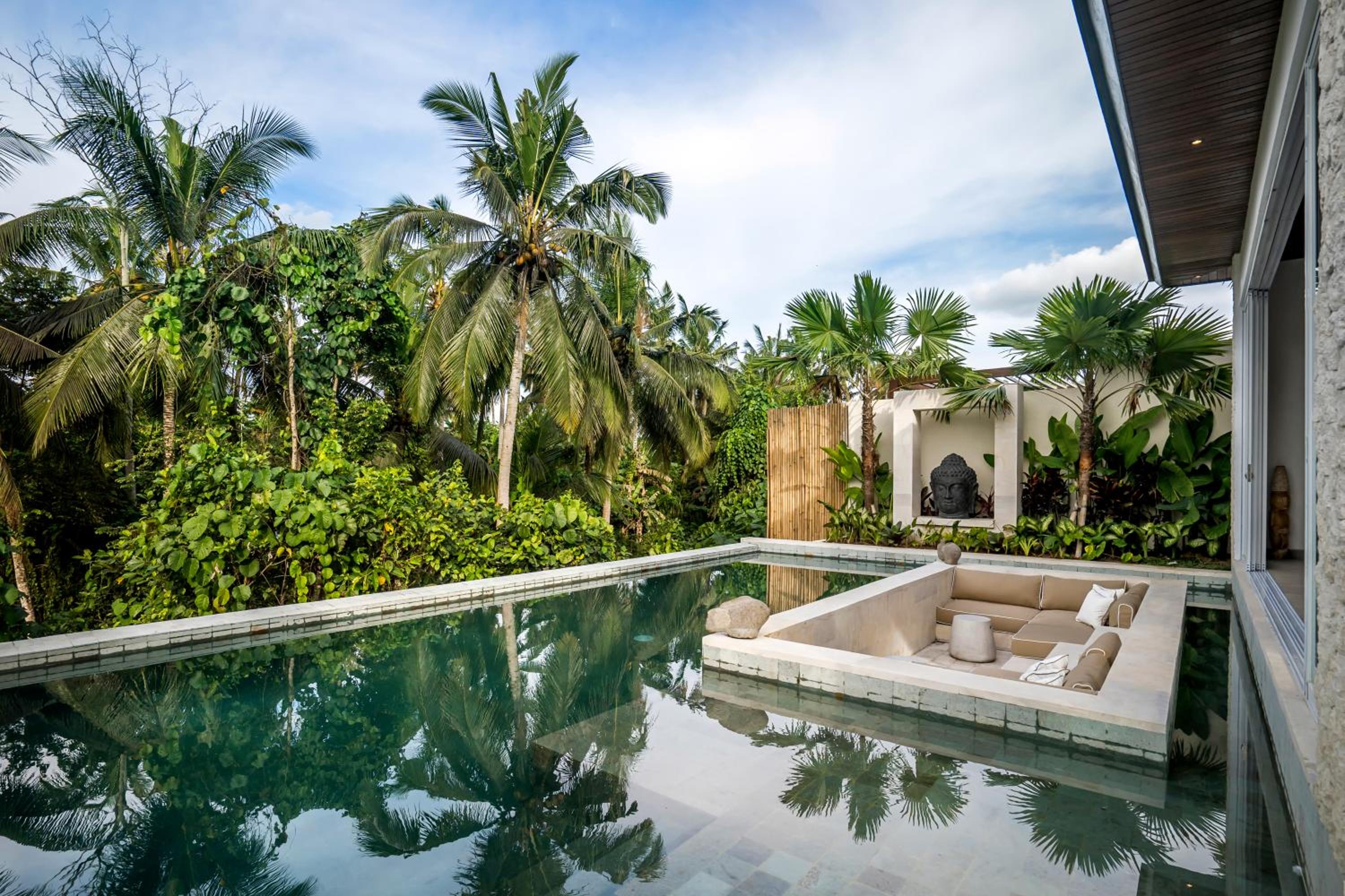 Villa Sunrise by BaliSuperHost