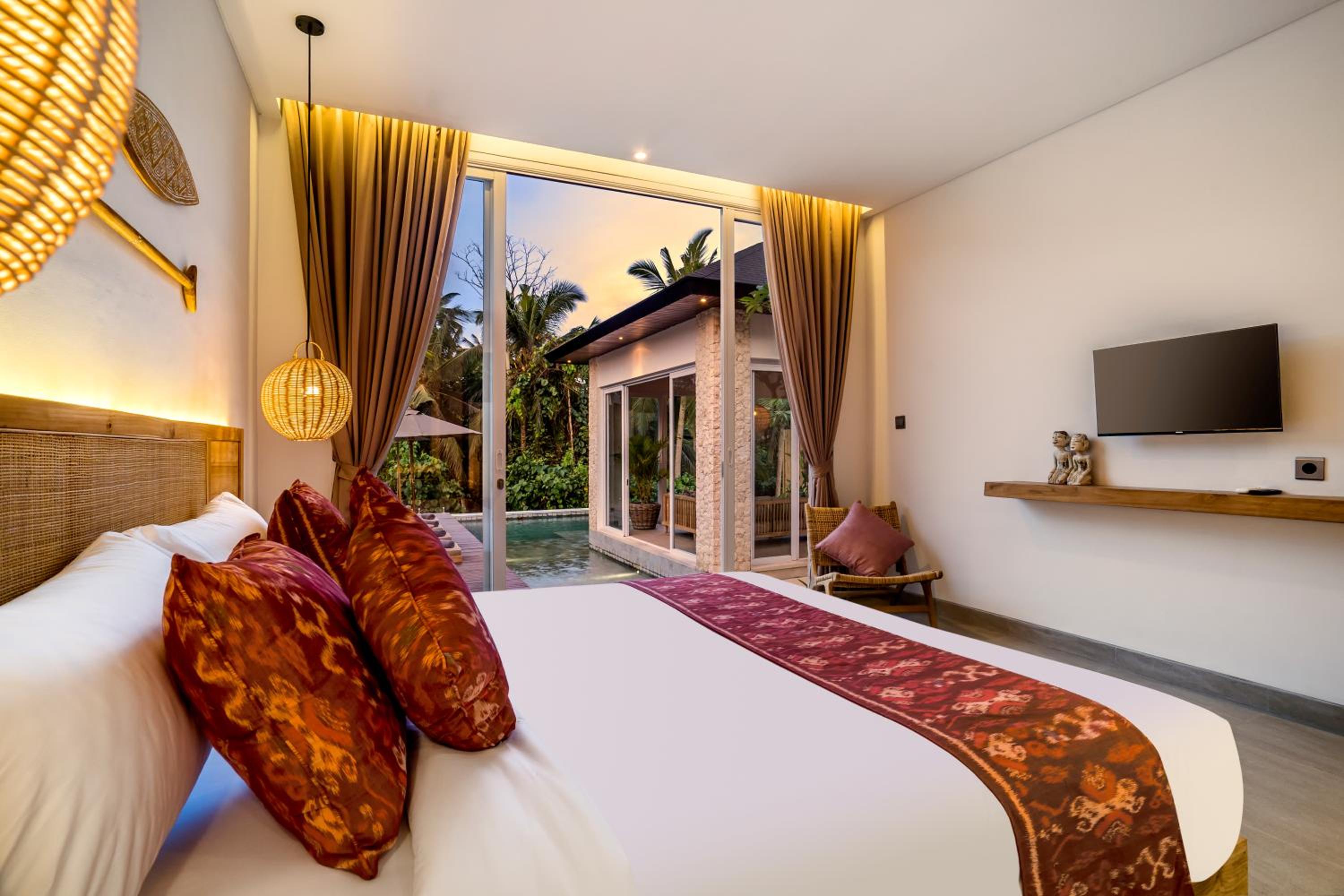 Villa Sunrise by BaliSuperHost