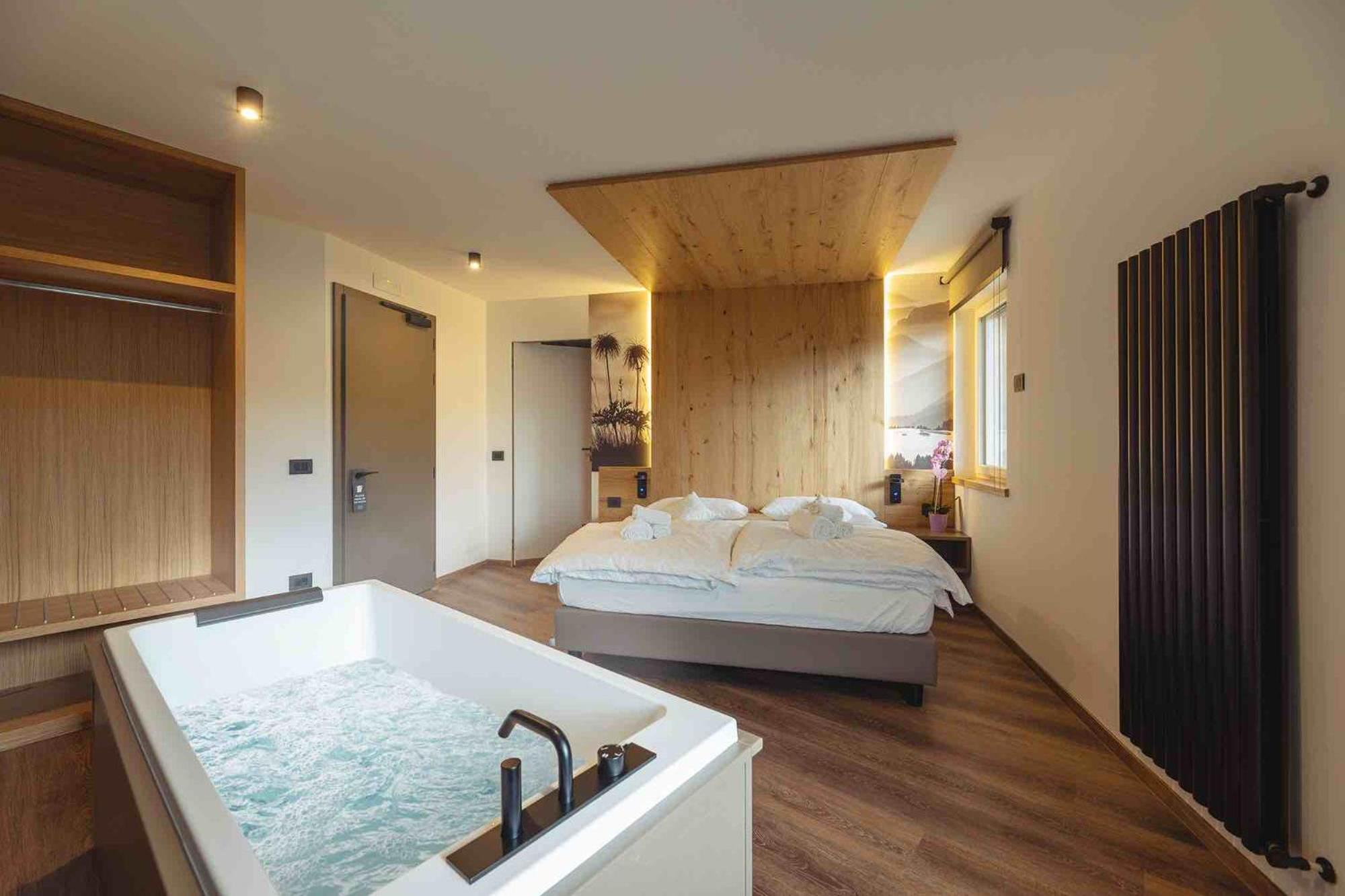 Jacuzzi