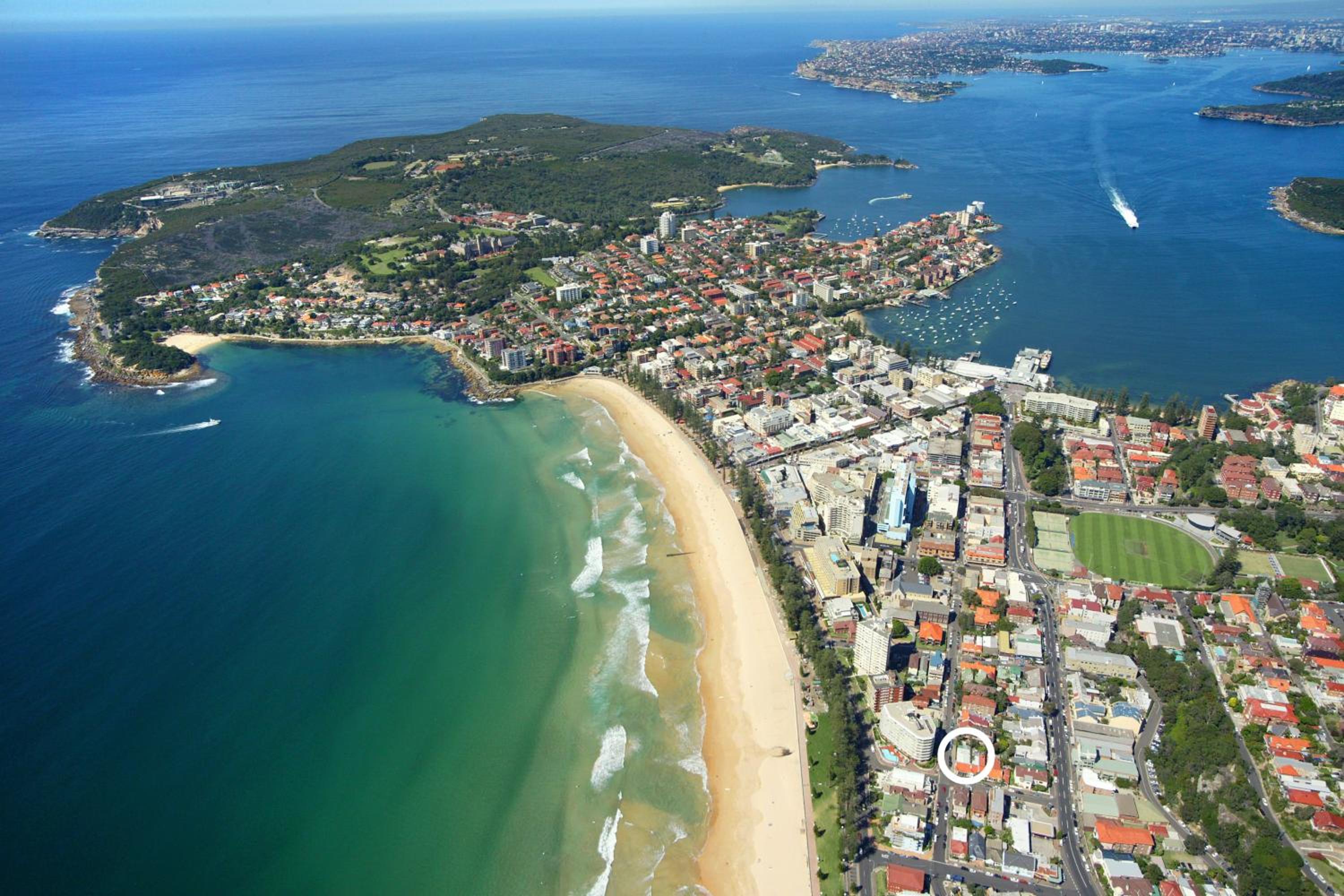 The Manly House - 100 steps from Manly Beach